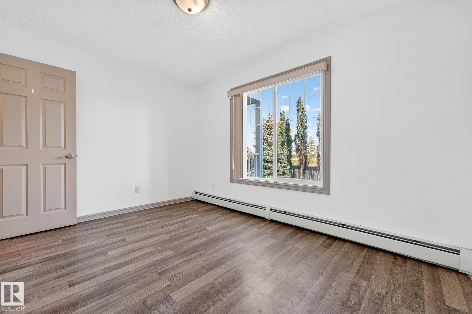 https://zimg.paragon.ice.com/ParagonImages/Property/PM/RAE/225400341/23/0/0/83d2c9195f8f7872b1706457c5684937/1/fc5a4359451d58cdc060131bf7e22e37/225400341-95c5ef15-054c-43b6-8994-434d3064ae3e.JPG