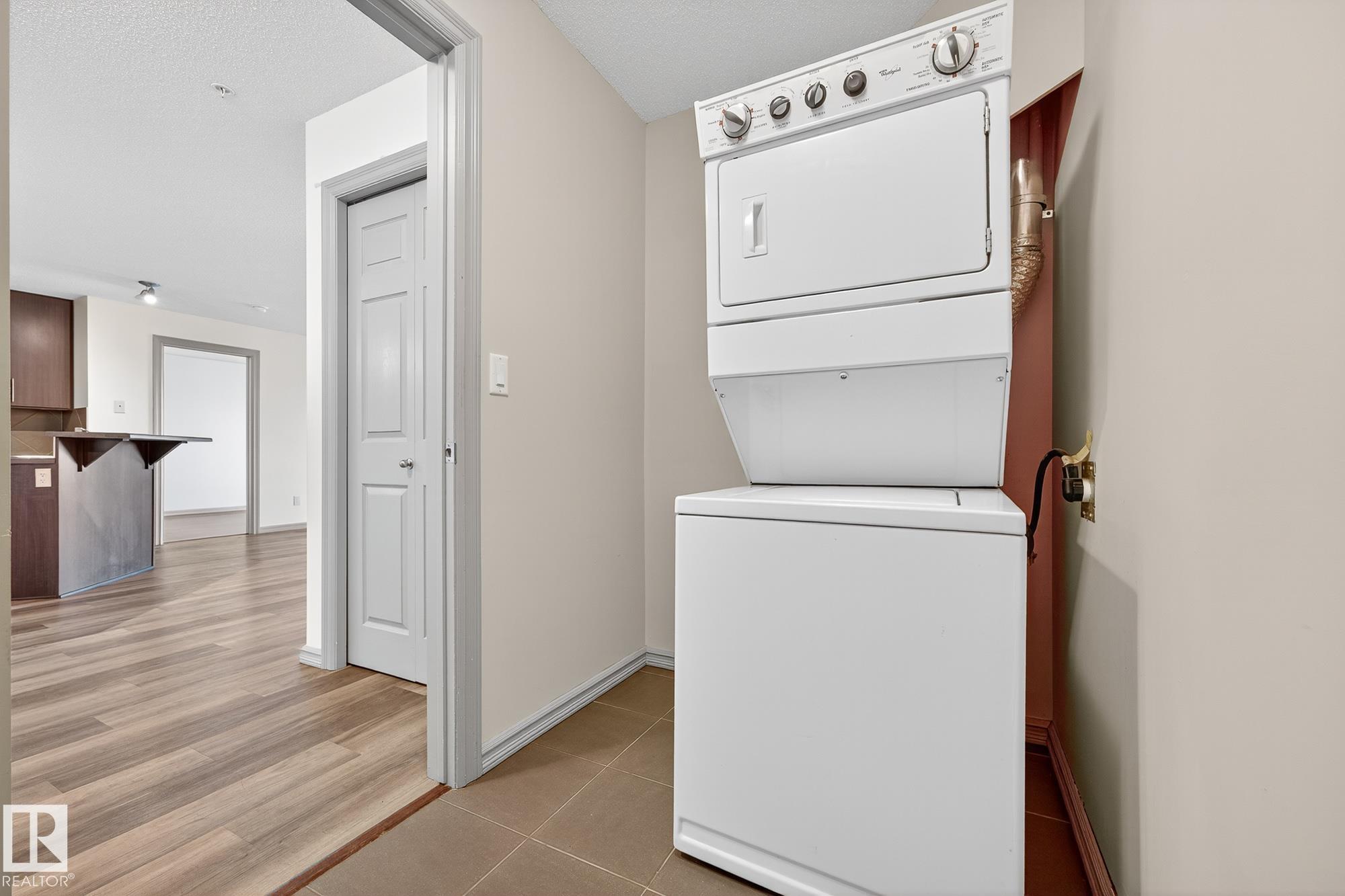 https://zimg.paragon.ice.com/ParagonImages/Property/PM/RAE/225400341/25/0/0/7e94c77bd54c91690ba2ad36b0fb42f2/1/fc5a4359451d58cdc060131bf7e22e37/225400341-05bac9e7-33be-4b07-8c6f-bd982b74ed57.JPG