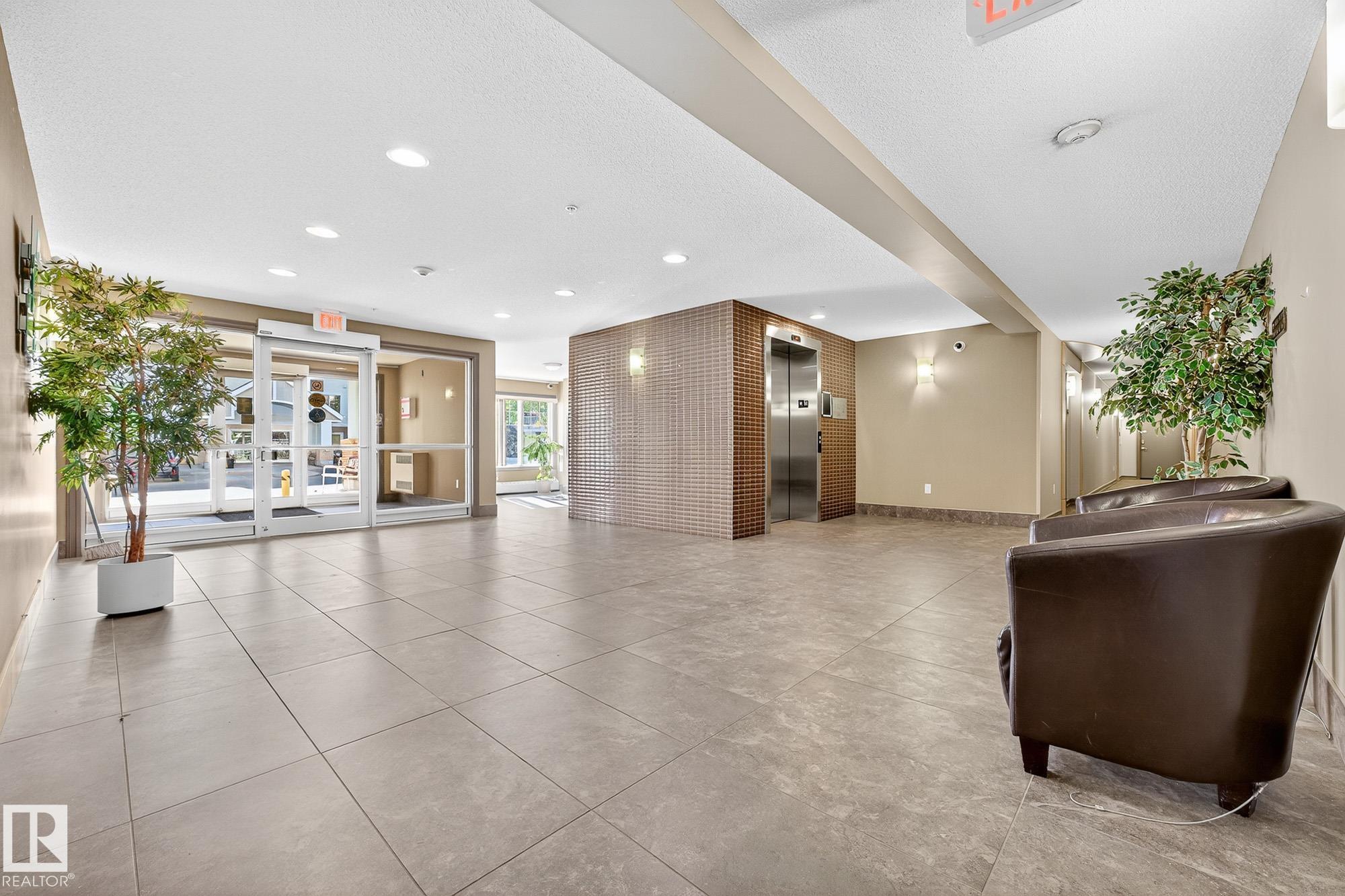 https://zimg.paragon.ice.com/ParagonImages/Property/PM/RAE/225400341/27/0/0/ed4e48409a7542e95c3a359ad93482d0/1/fc5a4359451d58cdc060131bf7e22e37/225400341-7859ac28-1cc1-42dd-8573-9d16cec55d33.JPG