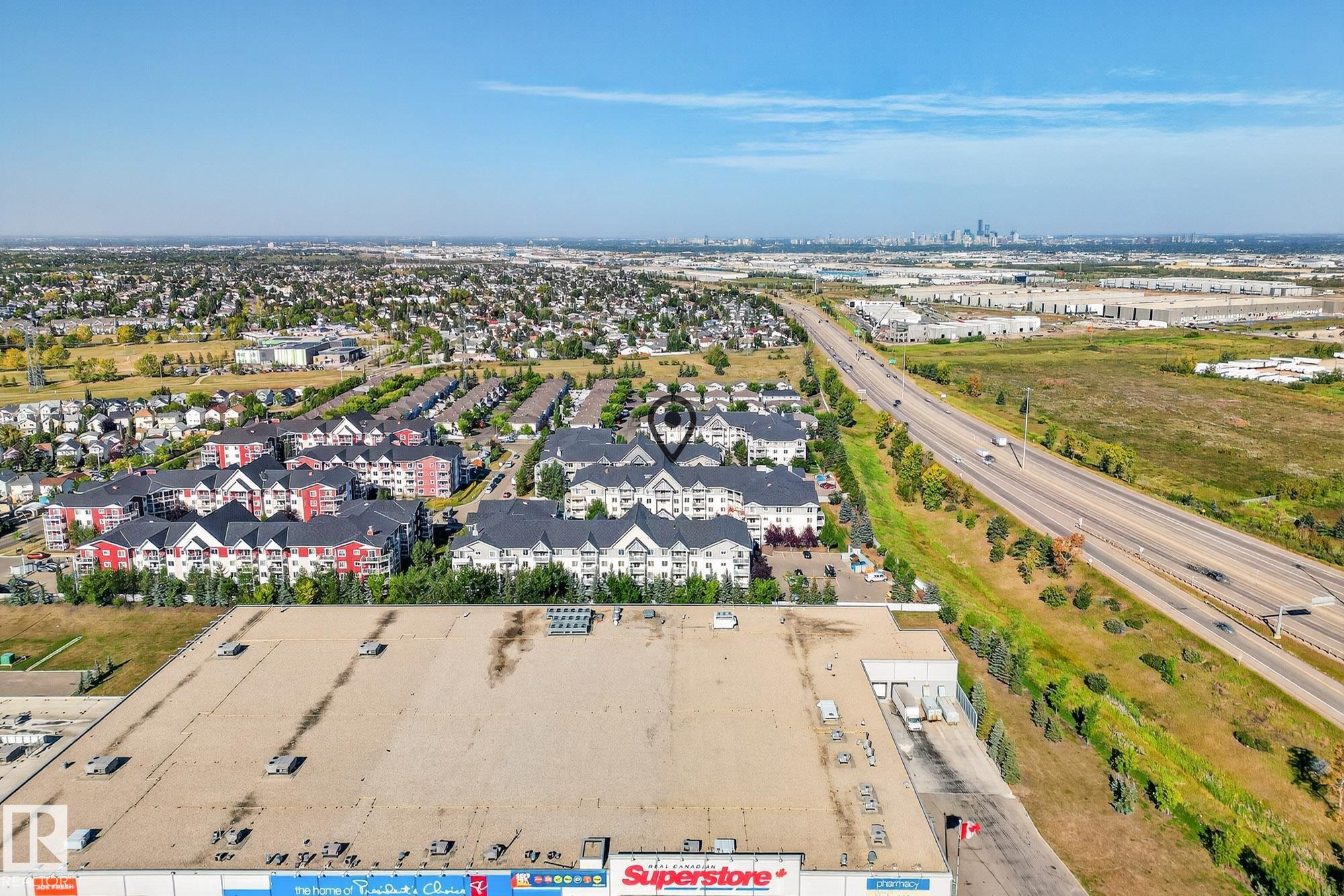 https://zimg.paragon.ice.com/ParagonImages/Property/PM/RAE/225400341/36/0/0/bf238aaa26726bde995ca34dcdf1600a/1/fc5a4359451d58cdc060131bf7e22e37/225400341-38ae1d86-62b5-43d4-98c9-d3782e38b64b.JPG