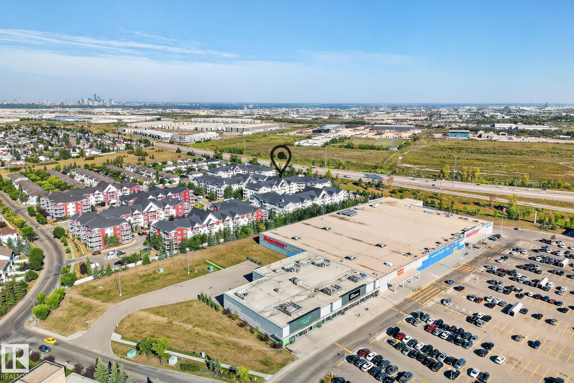 https://zimg.paragon.ice.com/ParagonImages/Property/PM/RAE/225400341/37/0/0/5b82c8f155ea67fde13c0d9949444f23/1/fc5a4359451d58cdc060131bf7e22e37/225400341-2900a07f-2b99-4f13-b961-c171d2db8205.JPG
