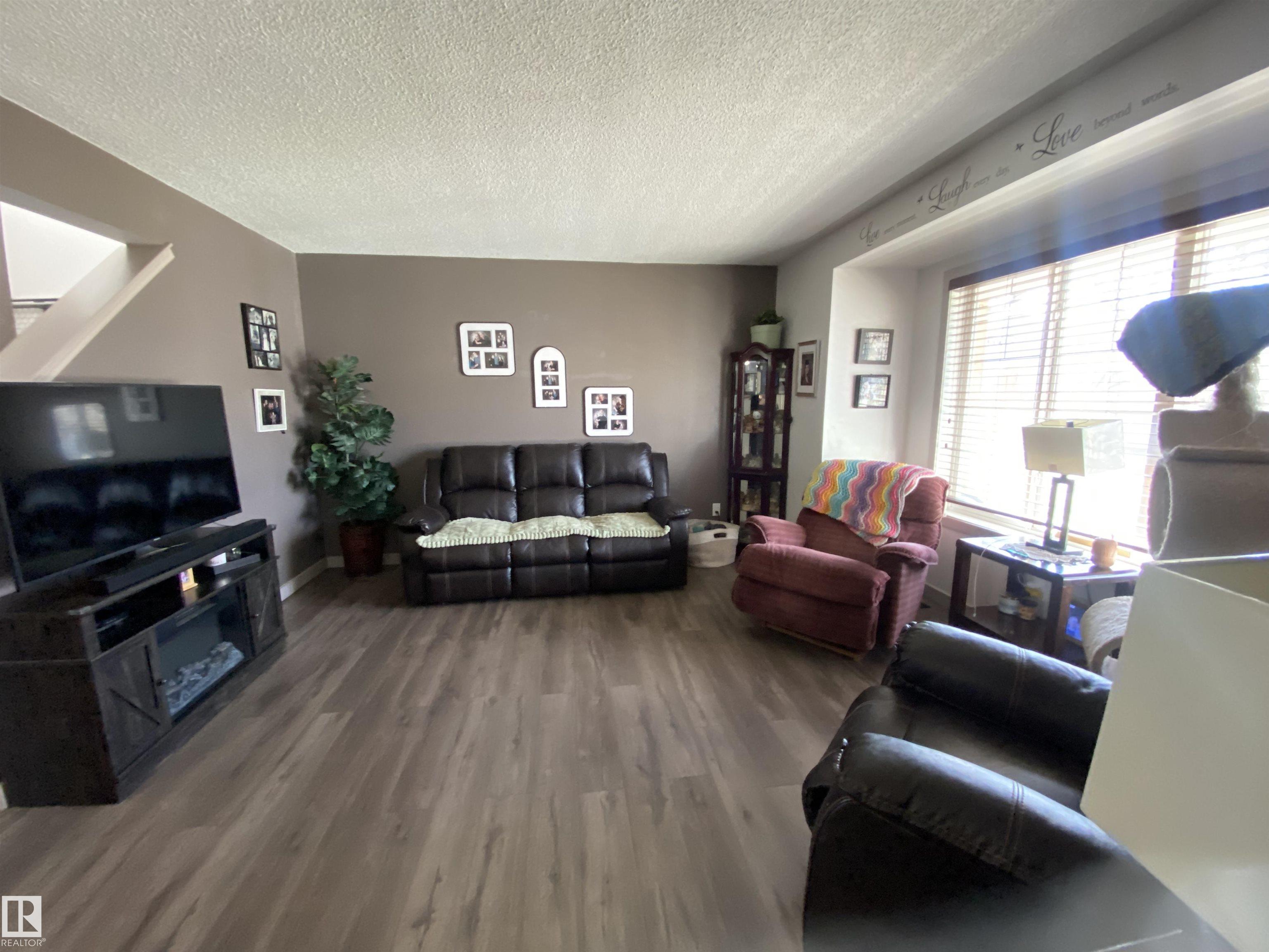 1151 37 Avenue NW, Tamarack, Edmonton