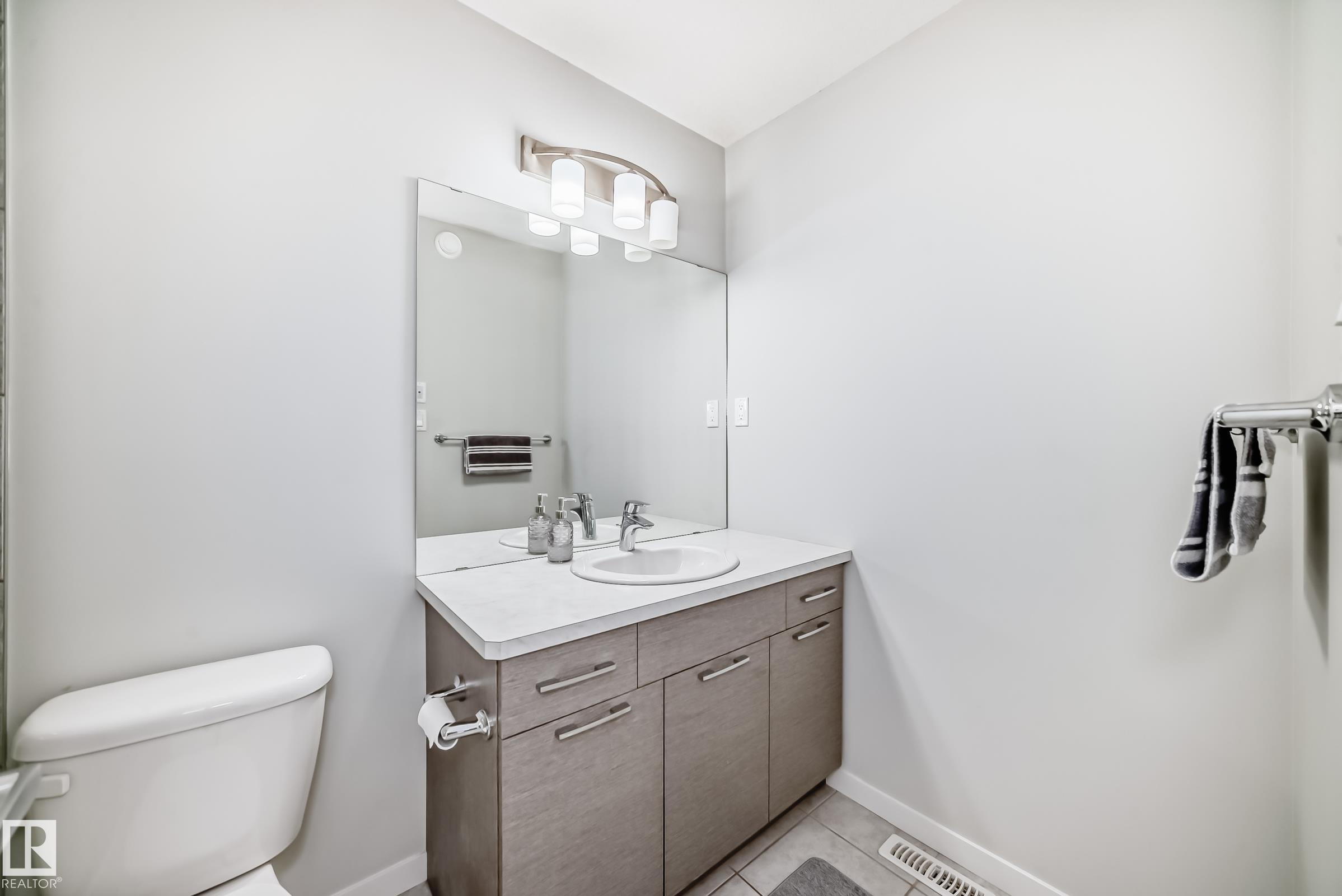 Photo 30 at 4404 6 Street NW, Maple Crest, Edmonton