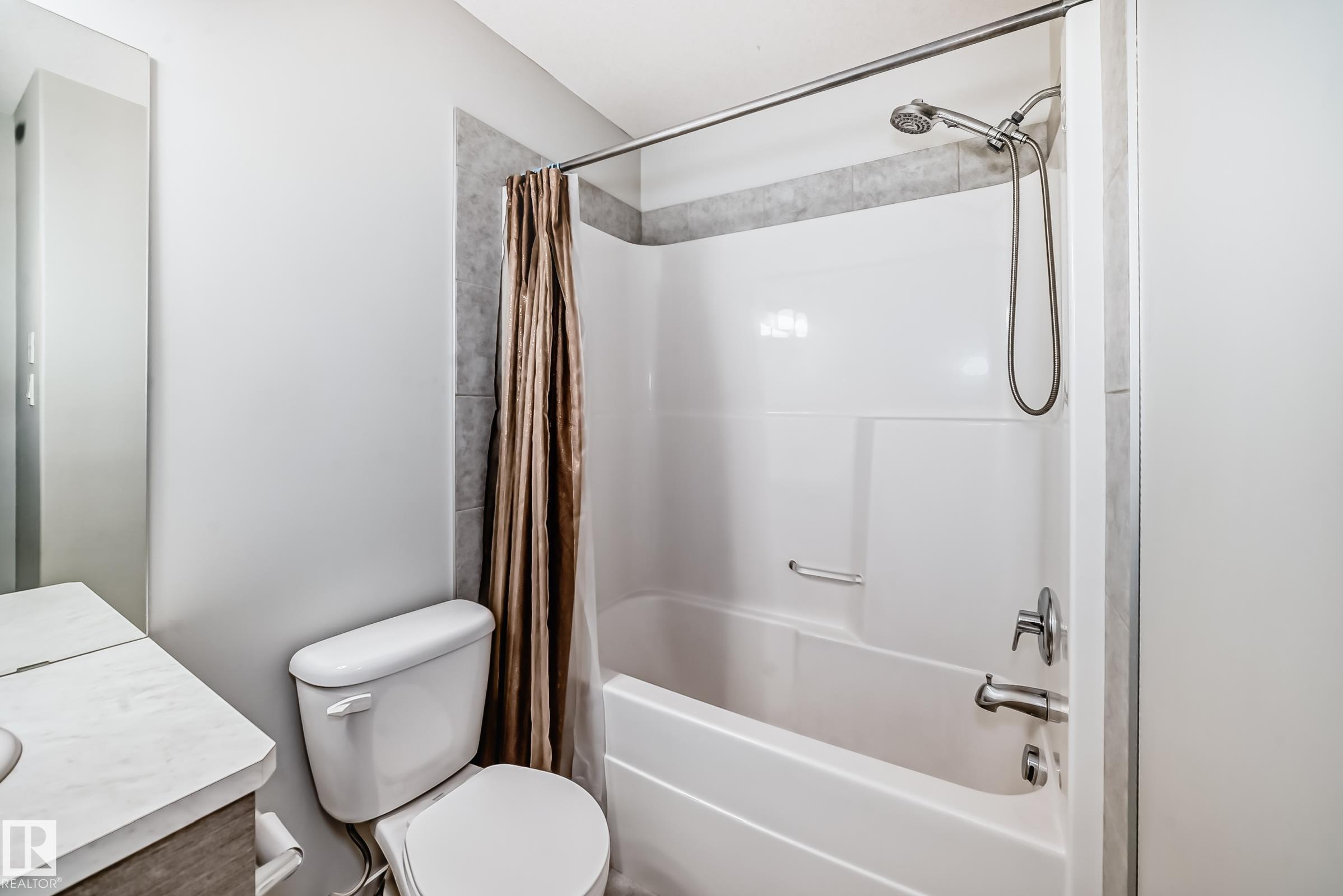 Photo 38 at 4404 6 Street NW, Maple Crest, Edmonton