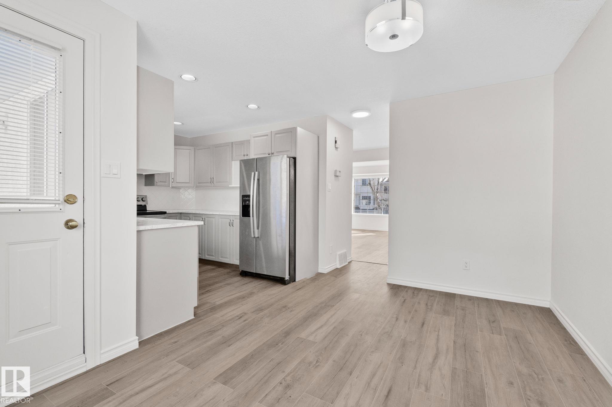 https://zimg.paragon.ice.com/ParagonImages/Property/PM/RAE/225400351/19/0/0/4117f4d1323f120d2f9783a2dfb5589b/1/26cf4d66e20ae719b73b364ab4af80e9/225400351-81adf33f-03db-4a71-809a-06fcf999e0d2.JPG