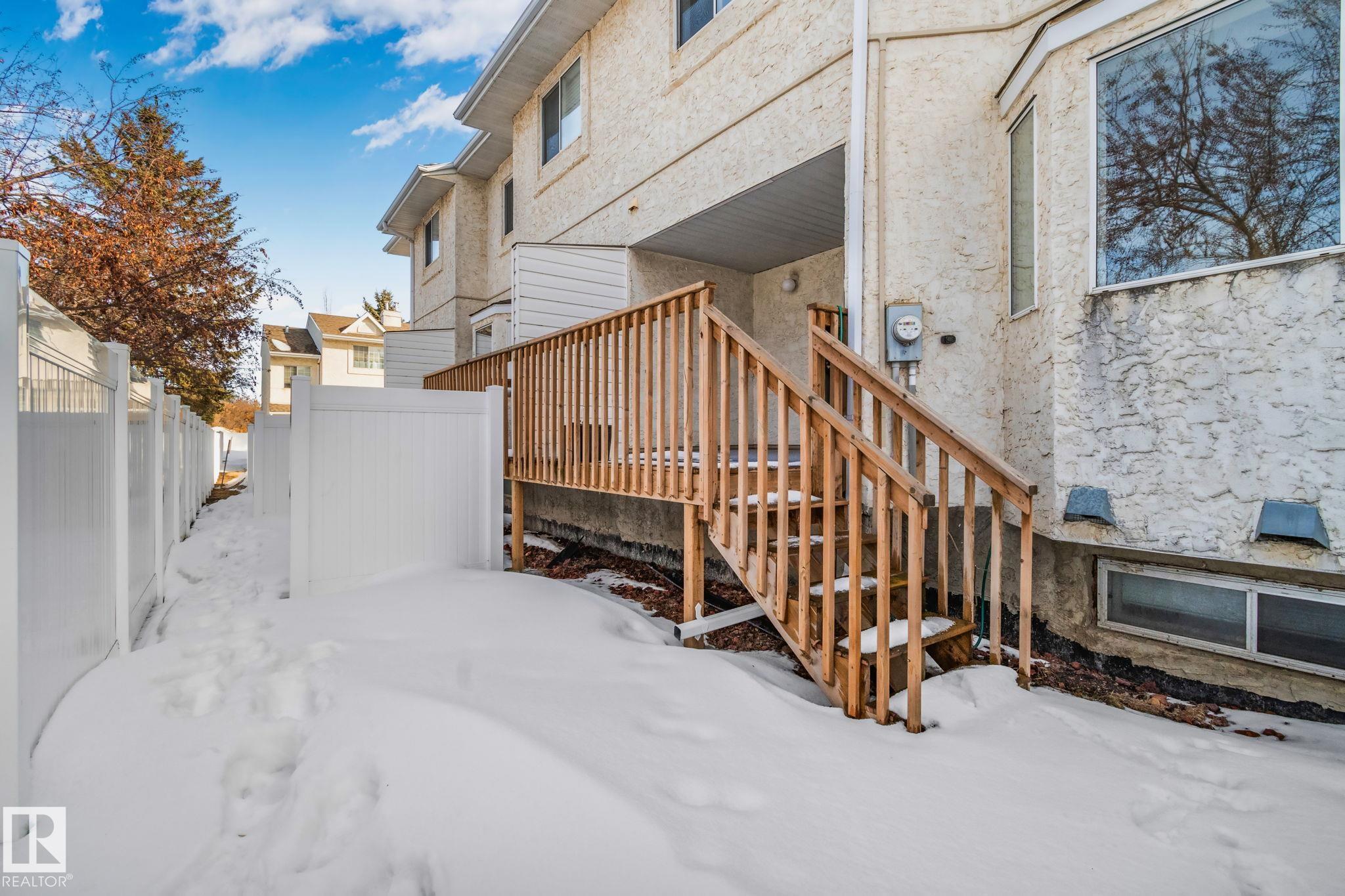 https://zimg.paragon.ice.com/ParagonImages/Property/PM/RAE/225400351/42/0/0/deefd8cb7770135bd2d8e3c593ba209c/1/26cf4d66e20ae719b73b364ab4af80e9/225400351-1c7e4f98-7366-4d74-bb5f-bc7f36a0cf3f.JPG