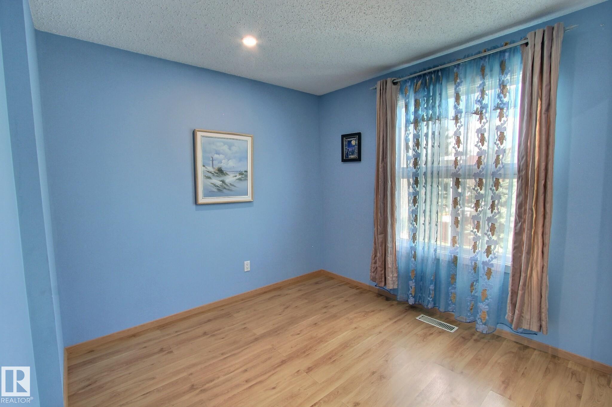 https://zimg.paragon.ice.com/ParagonImages/Property/PM/RAE/225400353/18/0/0/fcb2c604a9dcfdb02e010c797462f594/1/cca65b8502fed4727b85fe1d0b6155e9/225400353-195c7e5f-b2ec-41ae-b5c0-ed53a163cba4.JPG