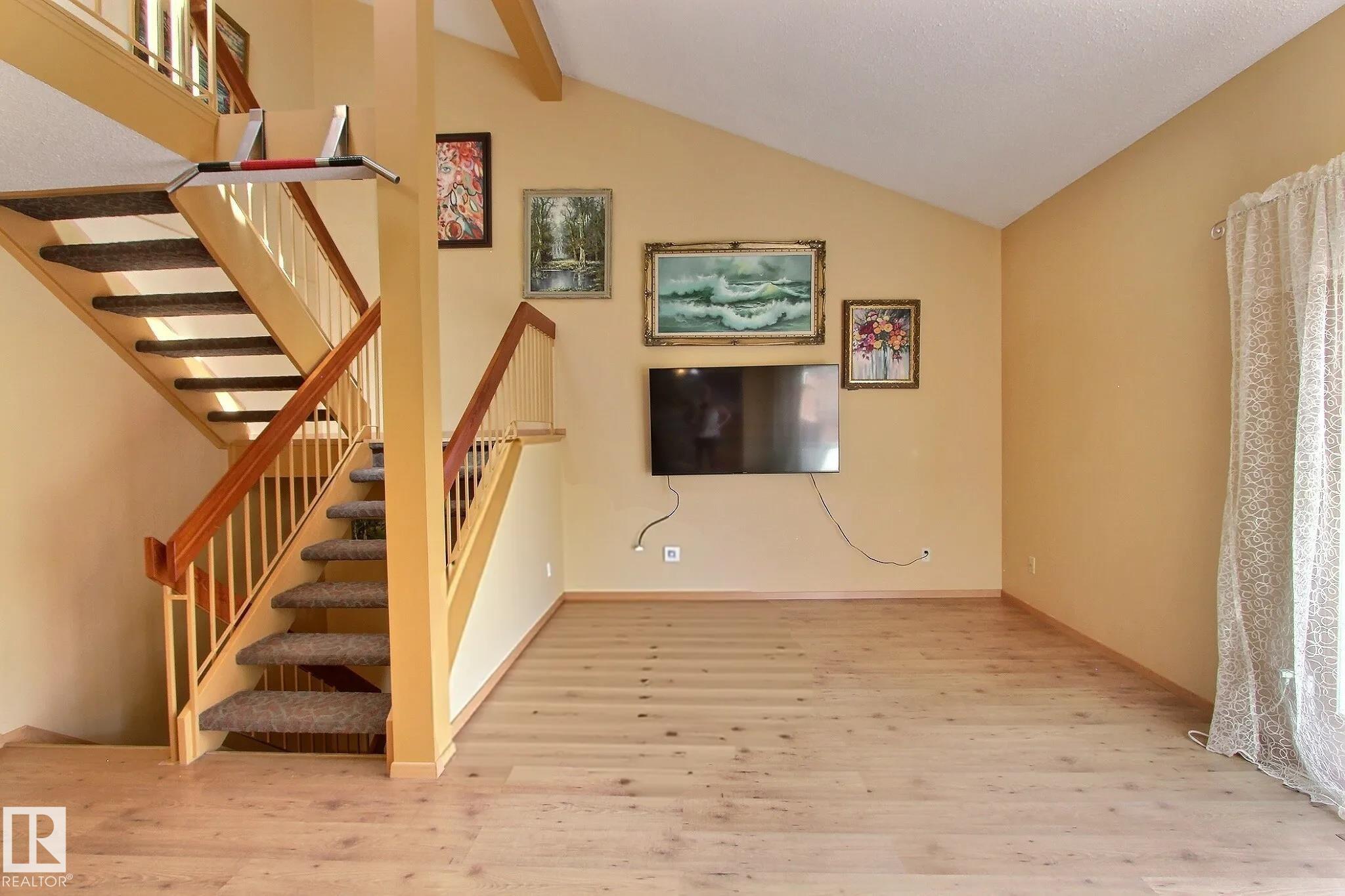 Picture for 230 CHATEAU PL NW