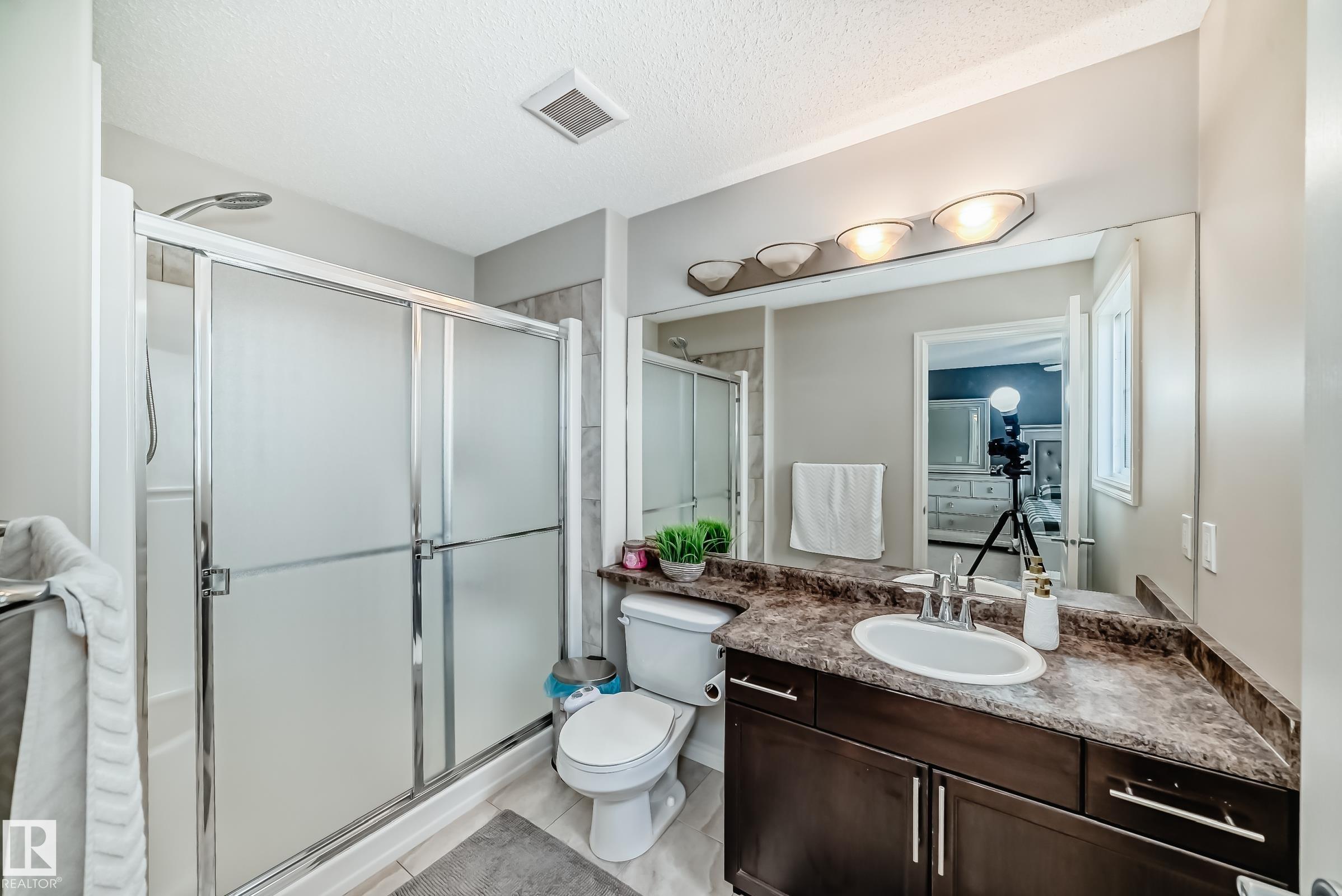 https://zimg.paragon.ice.com/ParagonImages/Property/PM/RAE/225400362/22/0/0/190b0c673de528fb36a7986e9517cfdb/1/531c7773c3640b45a35a4d7233ad97ec/225400362-8a00d4dc-1db2-42ab-a81b-bd2d3a8e74b3.JPG