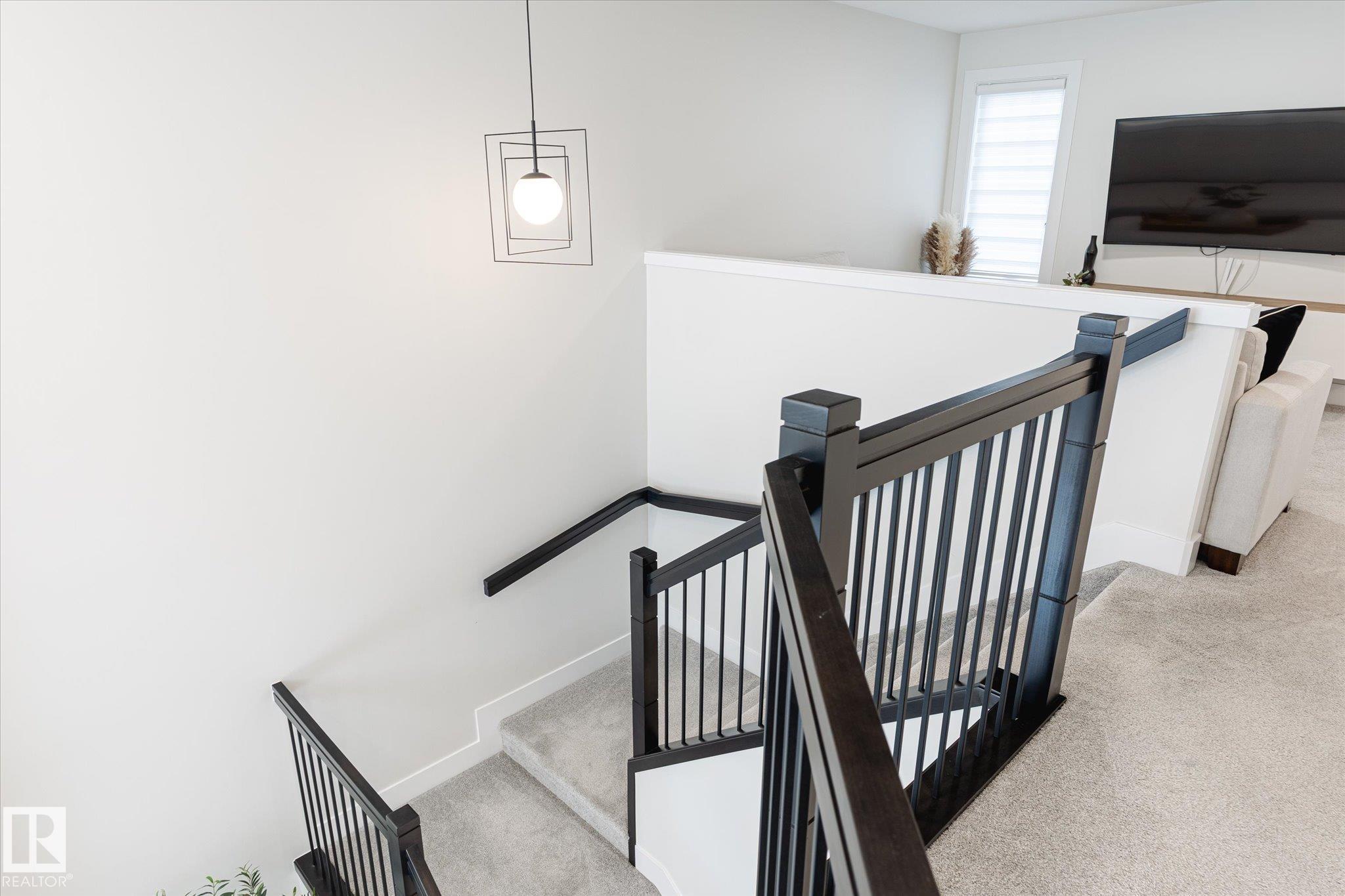 Photo 19 at 1214 Eaton Lane NW, Edgemont, Edmonton