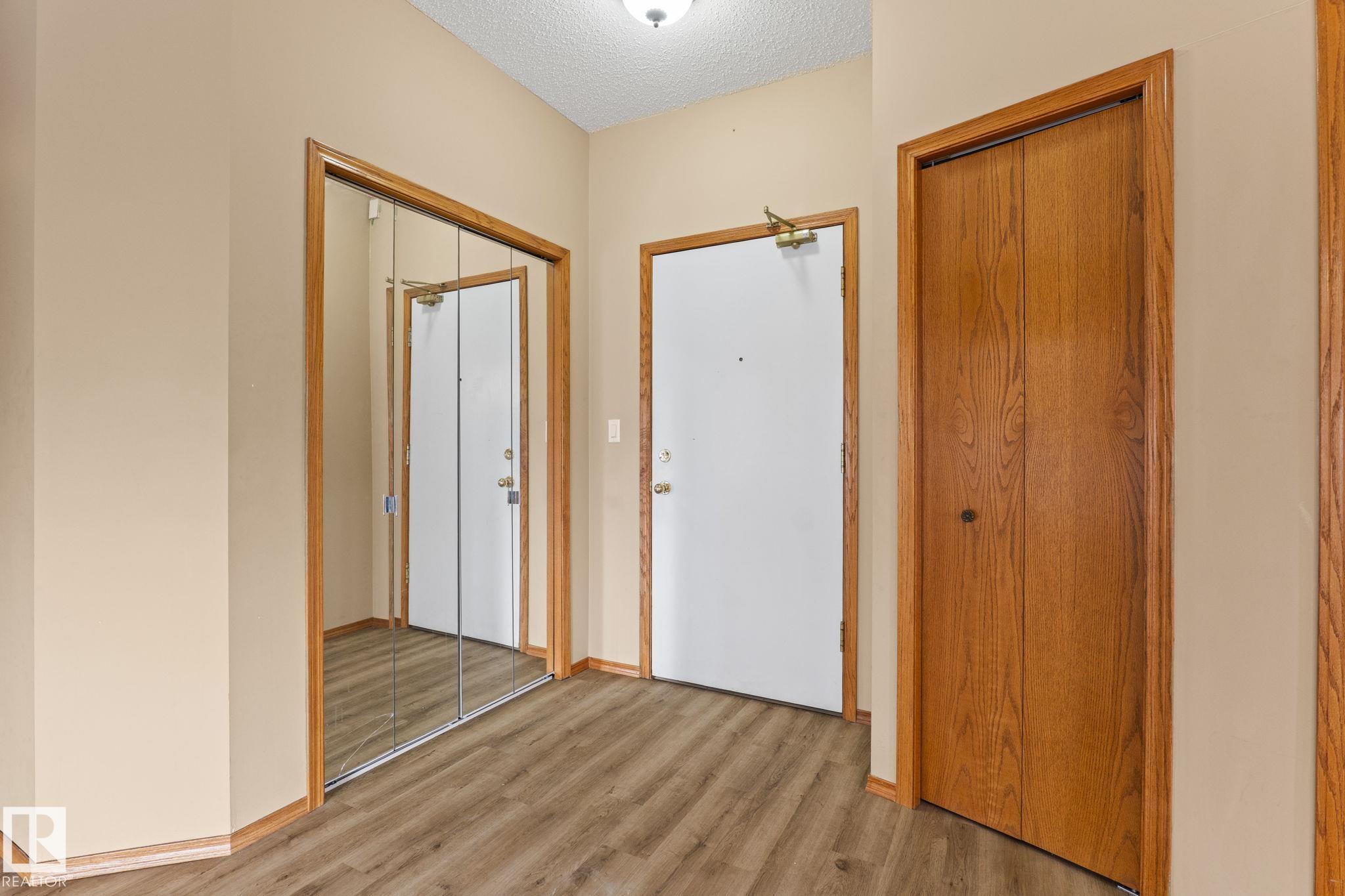 206 - 10809 Saskatchewan Drive NW, Garneau, Edmonton