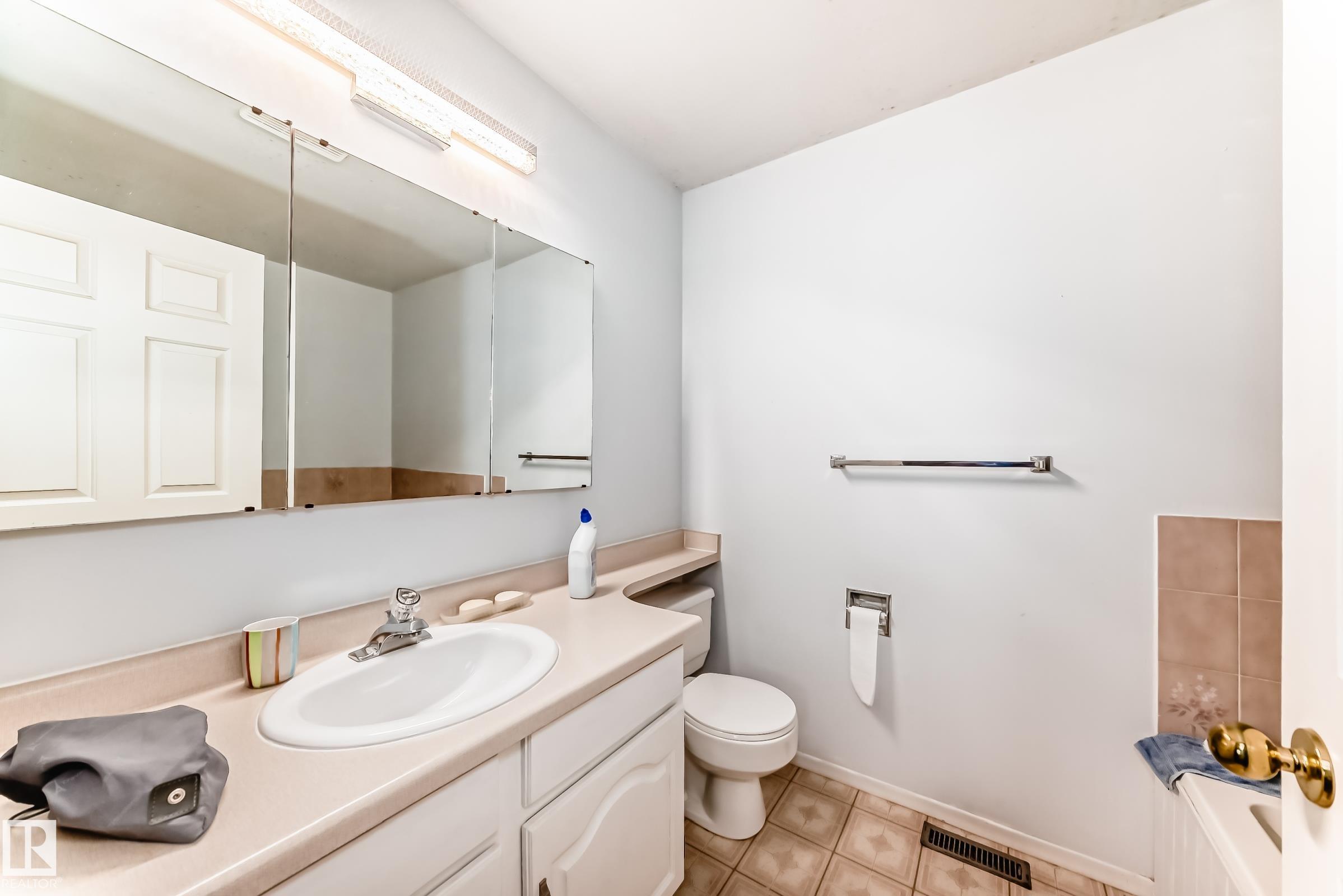 Photo 36 at 3923 149 Street NW, Rhatigan Ridge, Edmonton