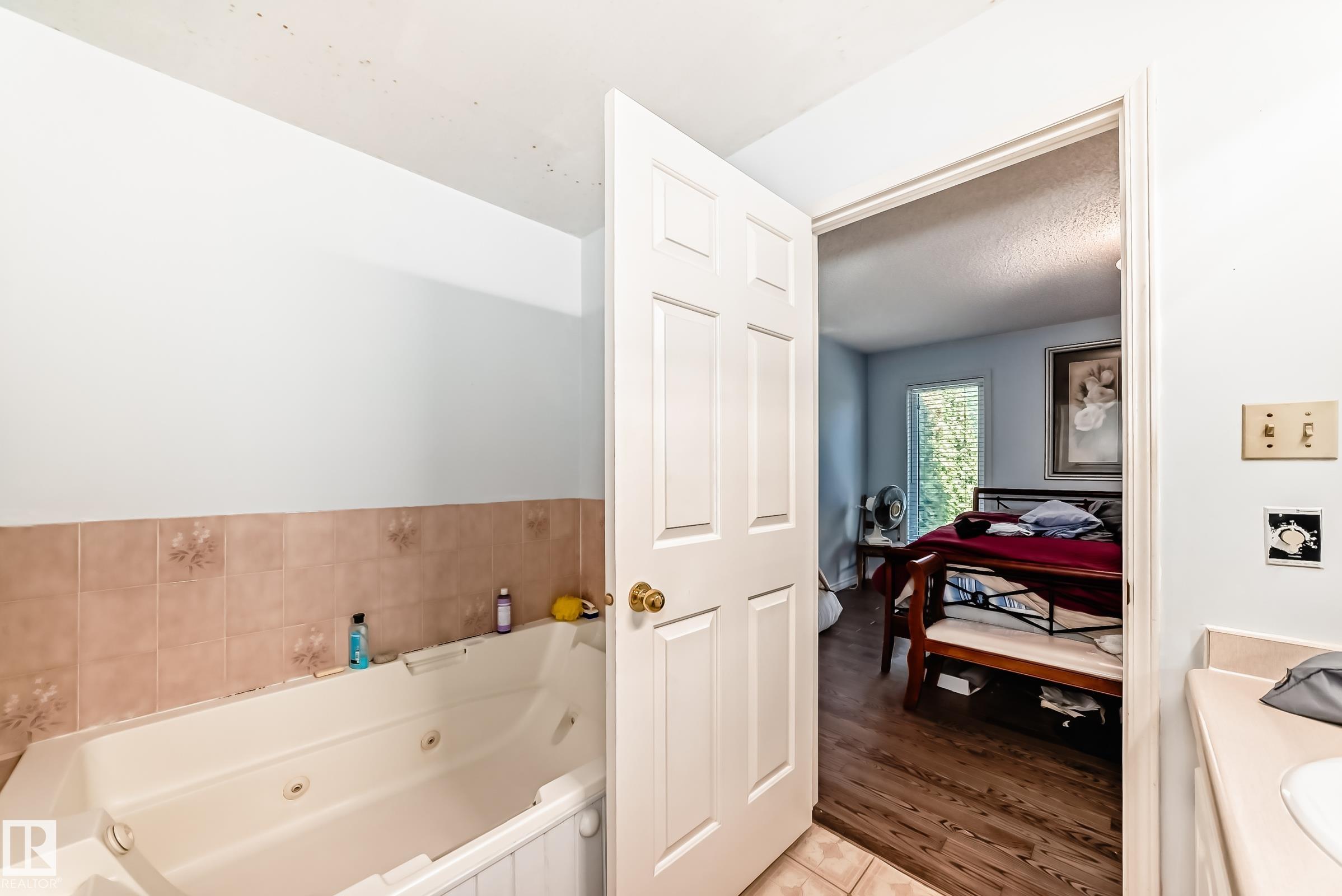 Photo 37 at 3923 149 Street NW, Rhatigan Ridge, Edmonton