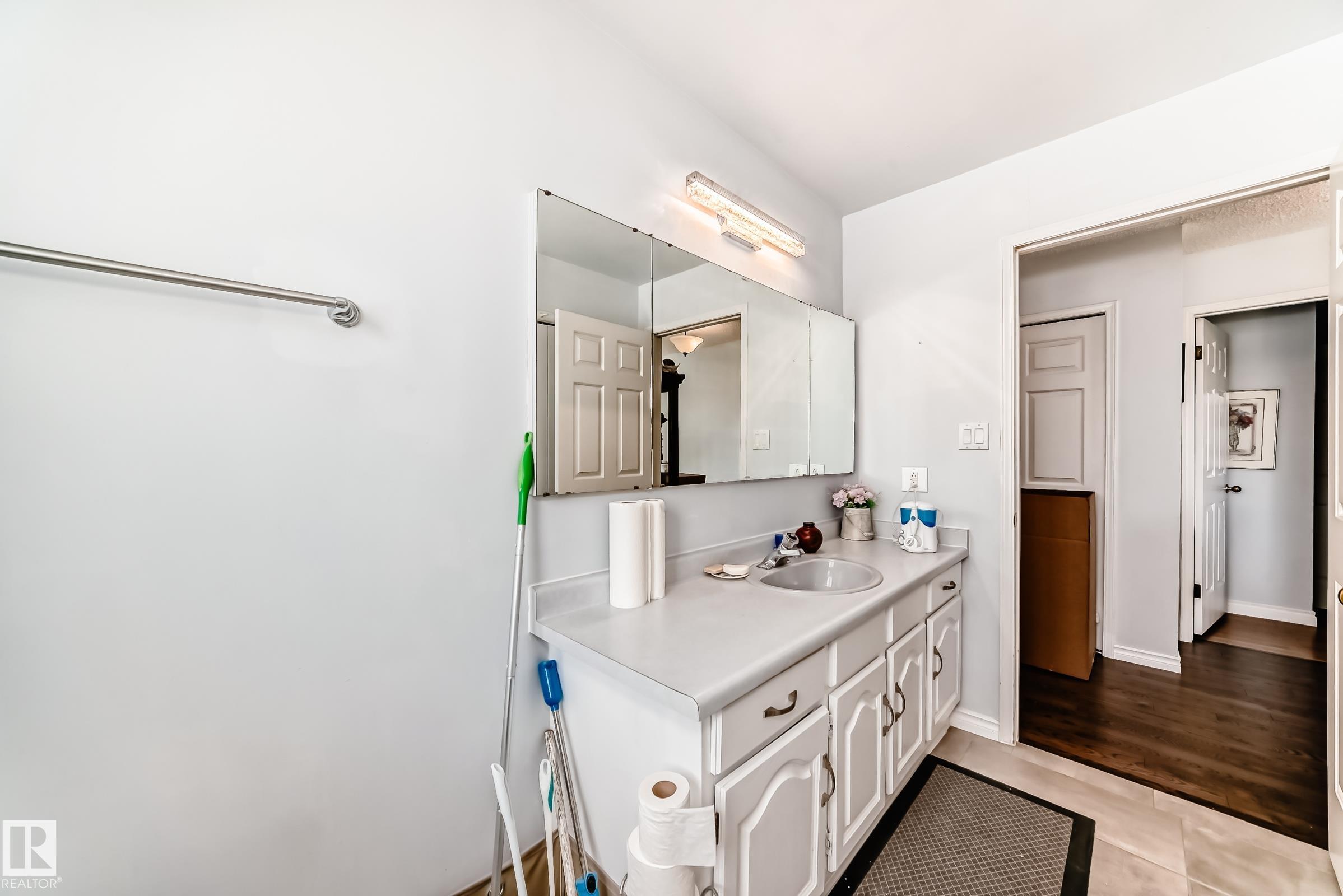Photo 43 at 3923 149 Street NW, Rhatigan Ridge, Edmonton