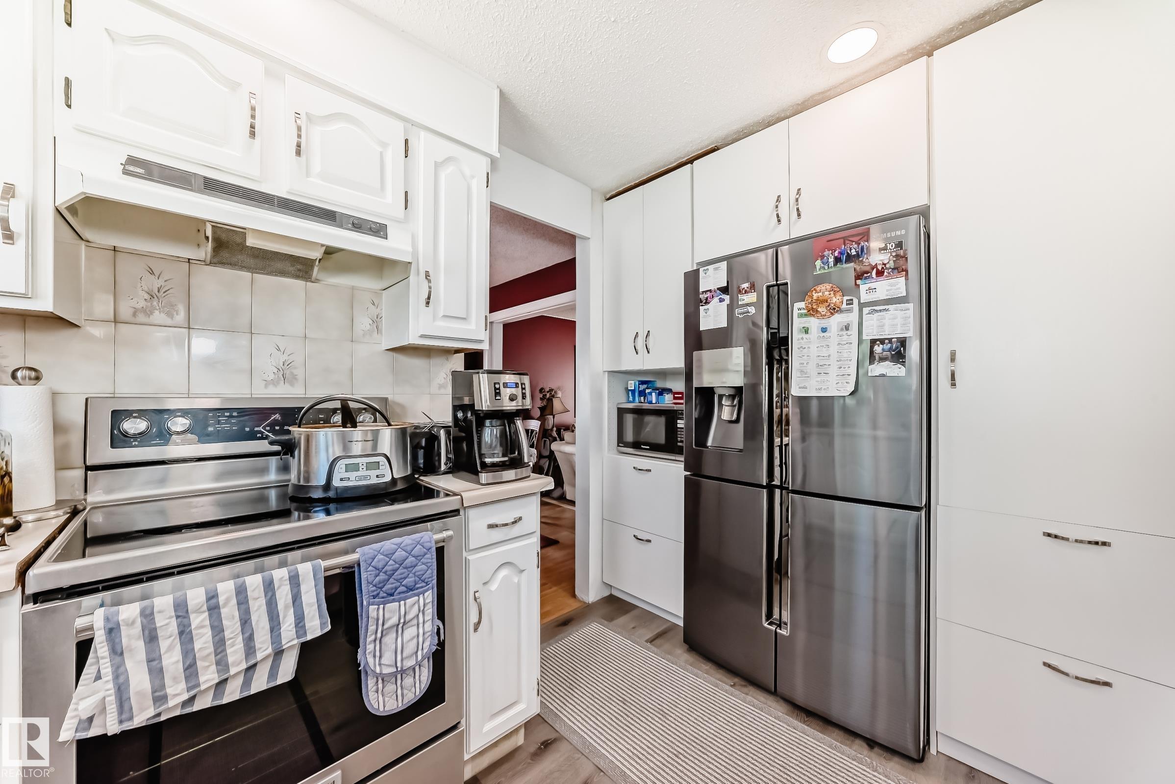 Photo 8 at 3923 149 Street NW, Rhatigan Ridge, Edmonton