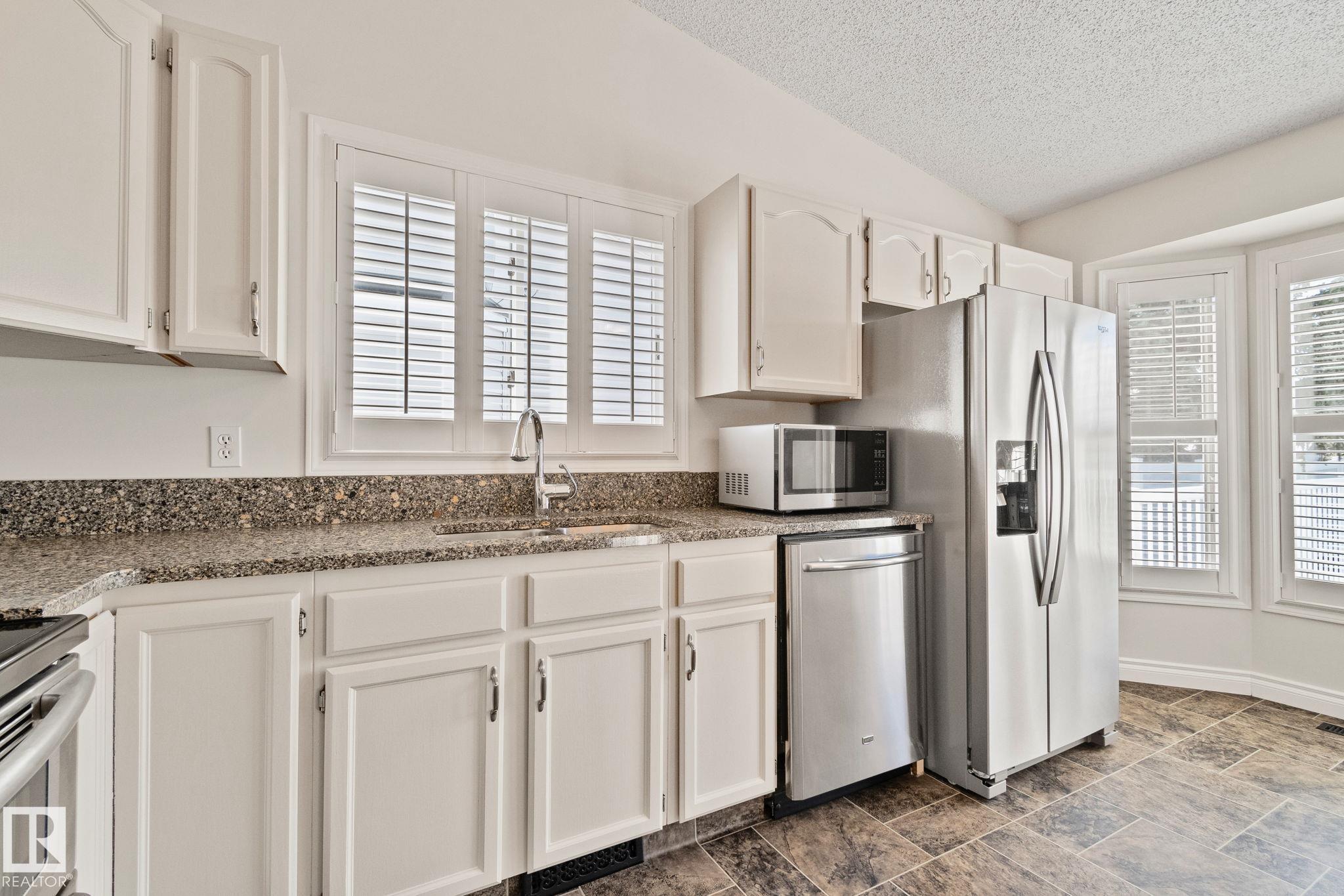 https://zimg.paragon.ice.com/ParagonImages/Property/PM/RAE/225400380/11/0/0/0aa01c93a1e48ac9897efd1405a0b878/1/93b8f3788e3e9d25201954ca0e46d09c/225400380-37c7464e-16da-4c1f-993a-a0223bd0f665.JPG