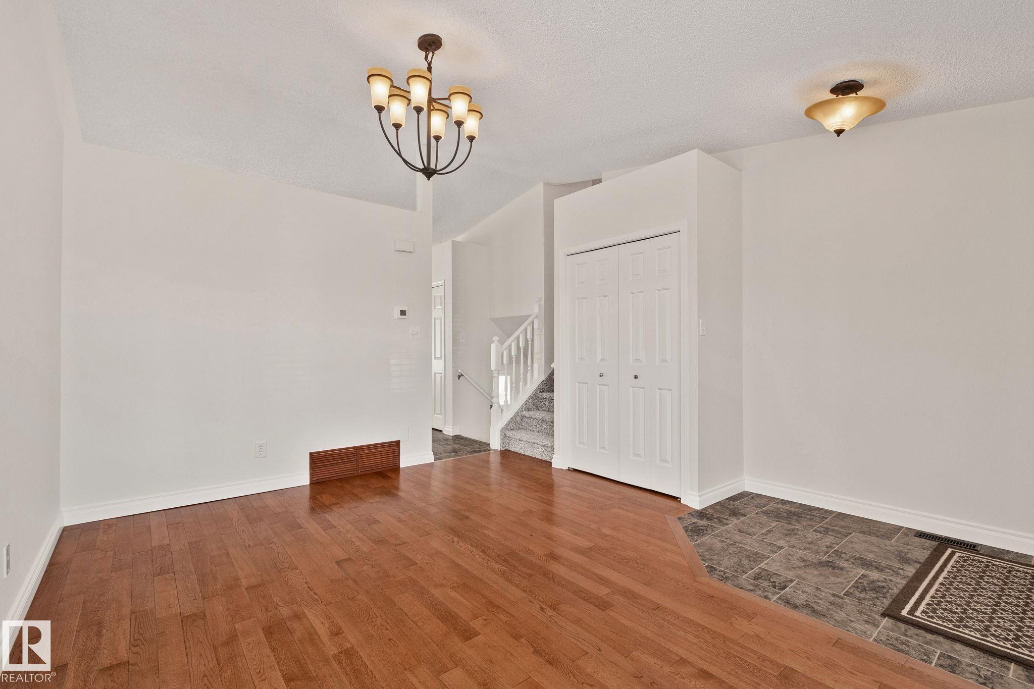 Picture for 18903 70 AV NW