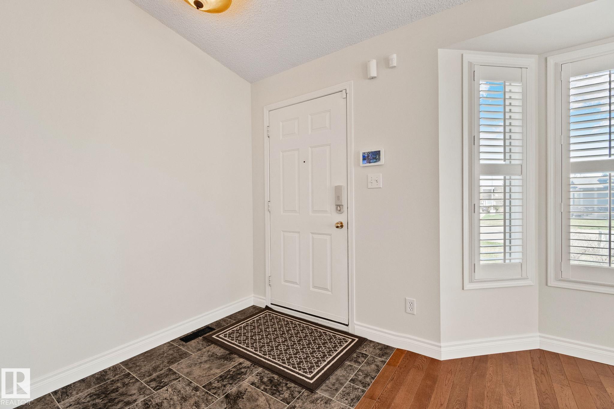 Picture for 18903 70 AV NW