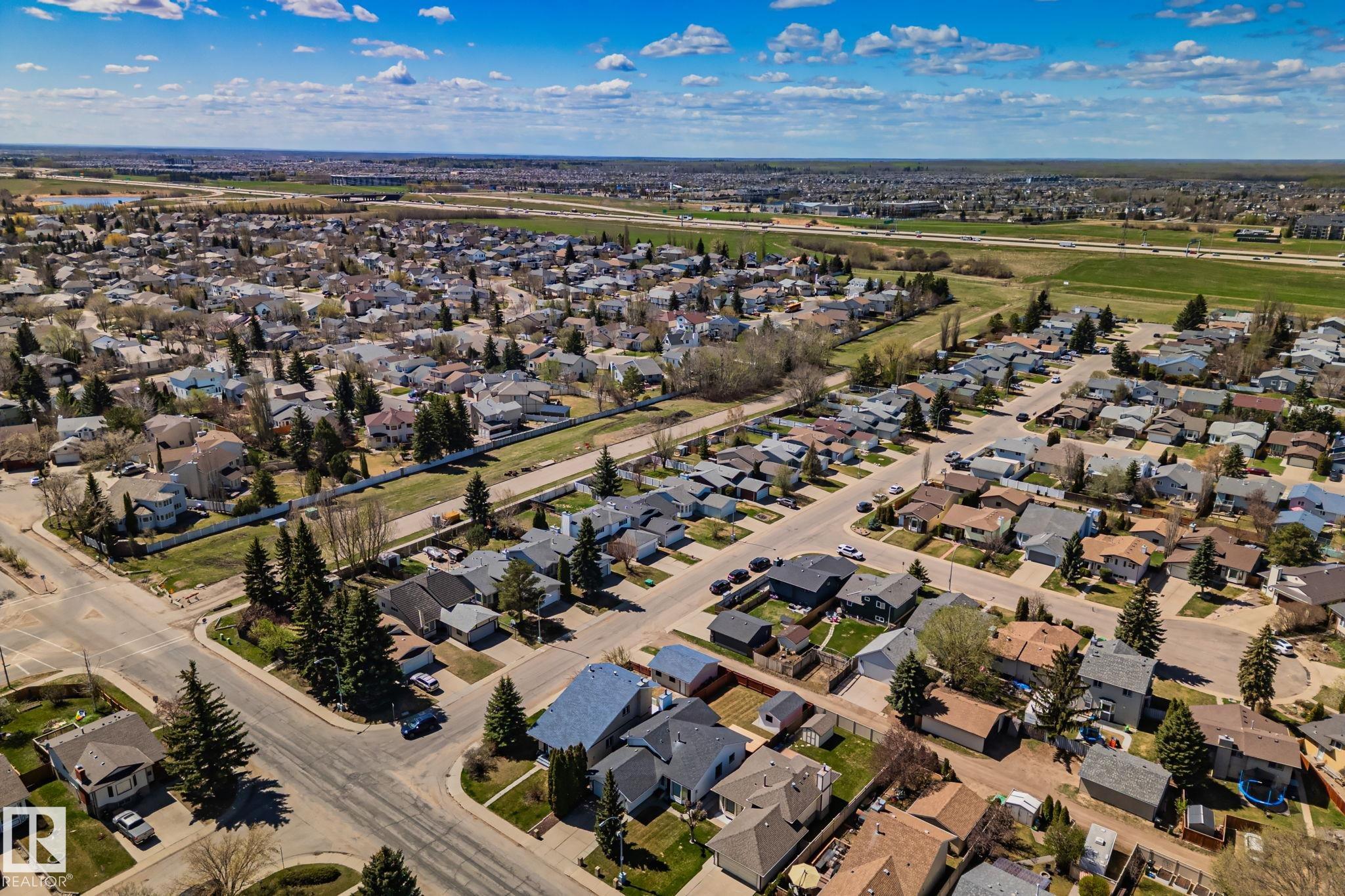 https://zimg.paragon.ice.com/ParagonImages/Property/PM/RAE/225400380/52/0/0/b169de680d742e2c9d33957d4ab992c6/1/93b8f3788e3e9d25201954ca0e46d09c/225400380-1ee16ad7-9e5b-4fa5-b9ec-a511b64f8581.JPG