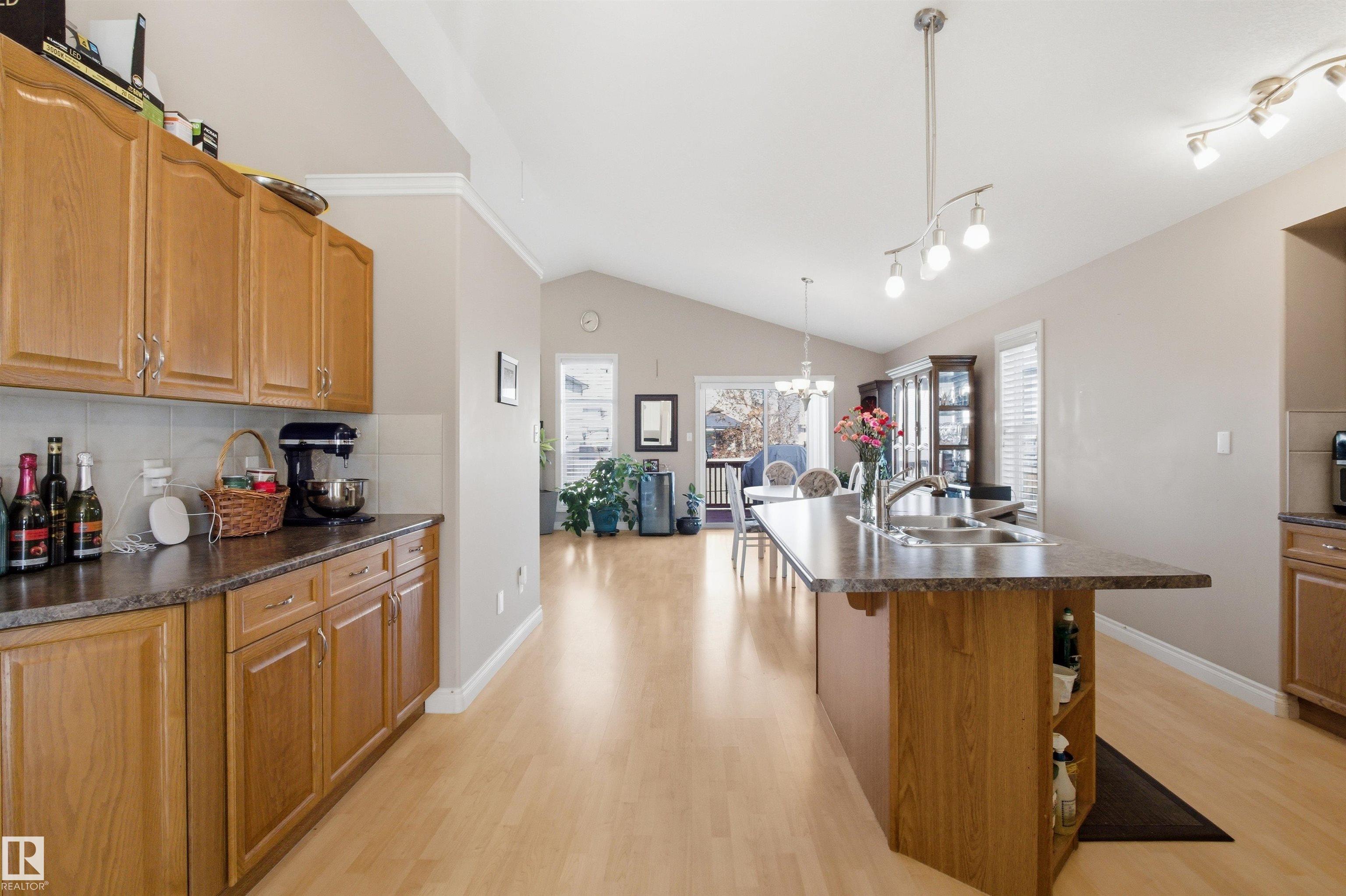 Picture for 16204 48 ST NW