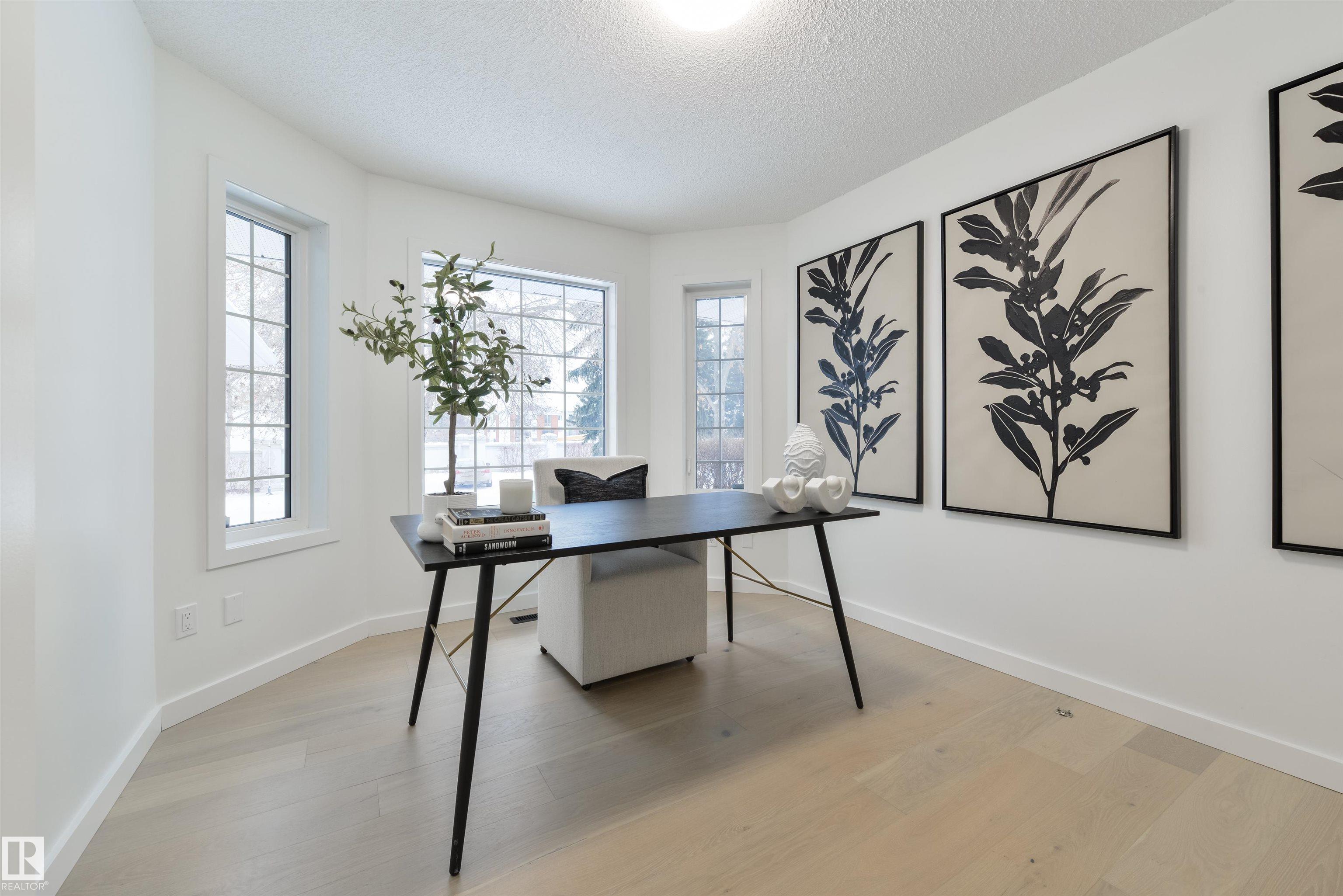Picture for 129 IRONWOOD PL NW