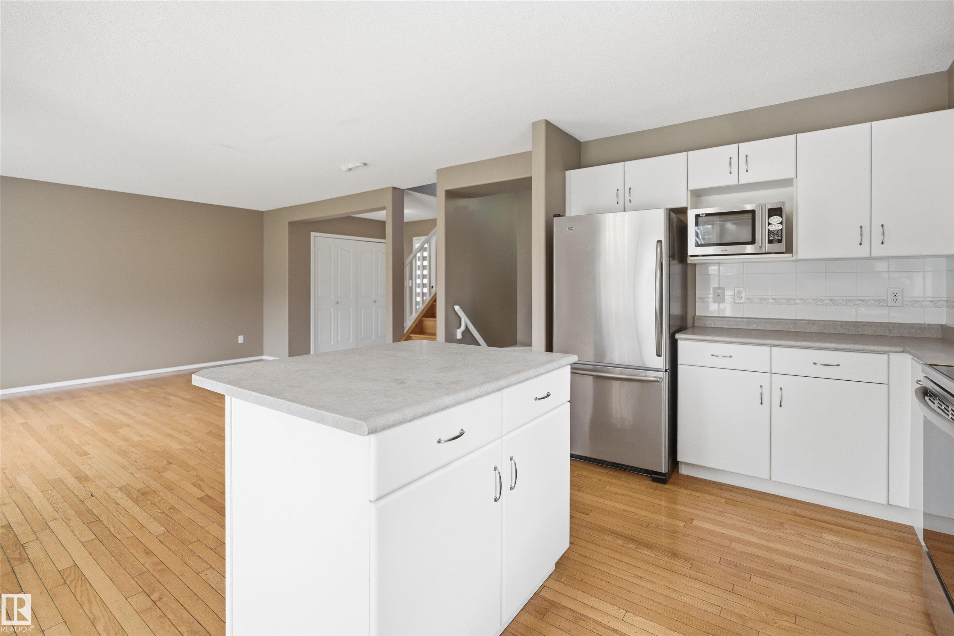 Photo 16 at 2610 -  33a Street NW, Silver Berry, Edmonton