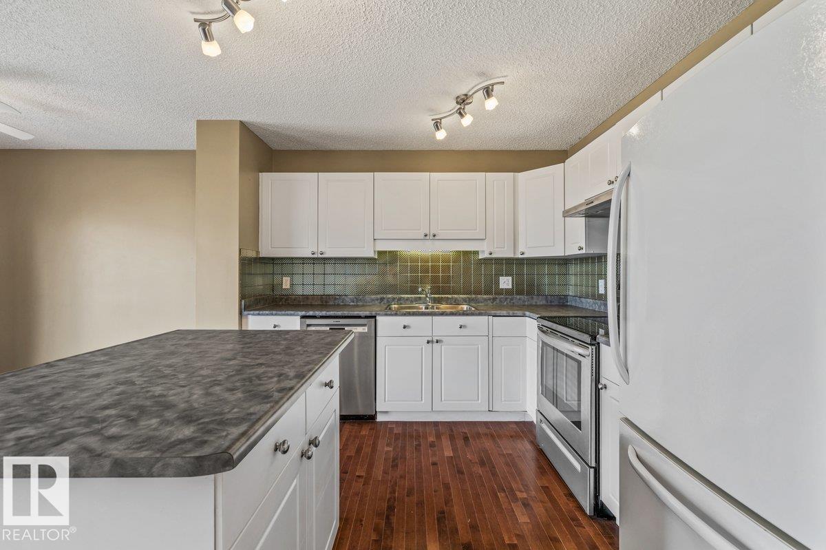 Picture for 12148 16 AV SW
