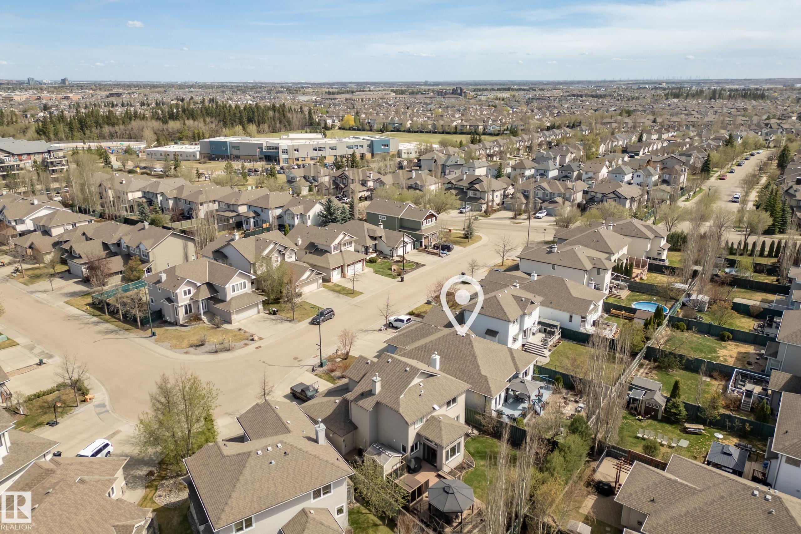 https://zimg.paragon.ice.com/ParagonImages/Property/PM/RAE/225400393/53/0/0/ebf3d2baa23154184420a6c69e98430d/1/af712a395f329c59d0e39f203cced82d/225400393-19b5fd8c-766a-4f96-b231-ee49bbab42b7.JPG