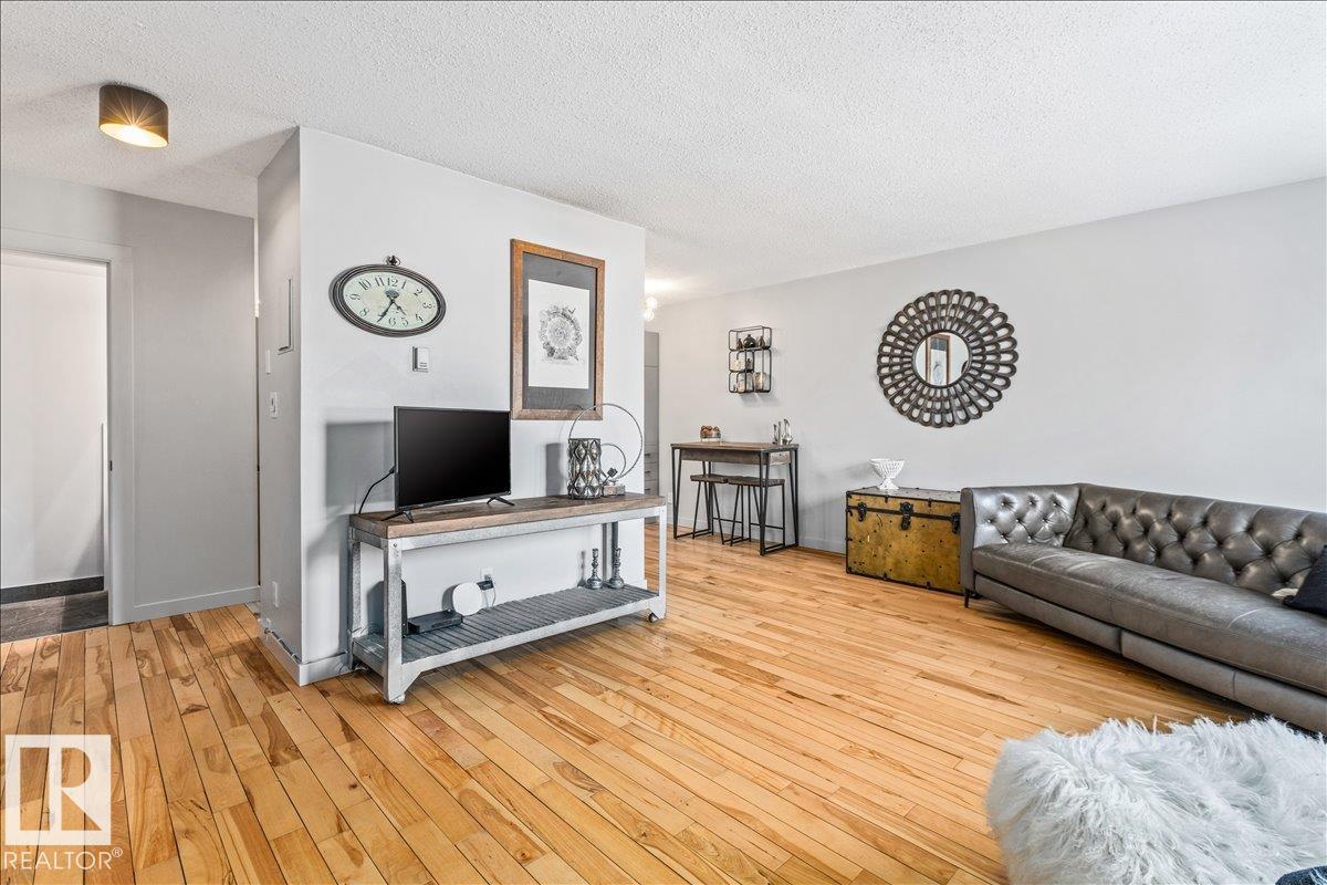 Picture for 14222 91 AV NW