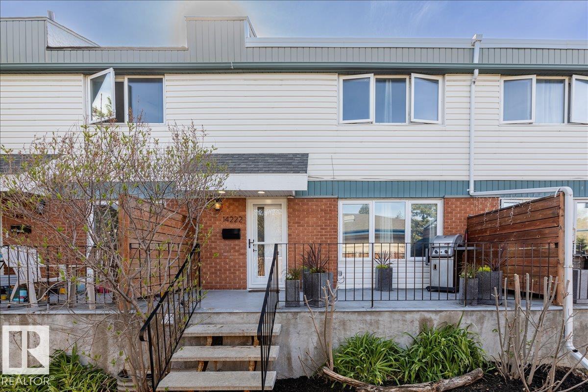 https://zimg.paragon.ice.com/ParagonImages/Property/PM/RAE/225400398/29/0/0/e1964a65a166f282528f6a66ac67b705/1/0f79c5b944159efa5de1783ac4b54d19/225400398-b8660332-e36f-4b88-8540-8369da176010.JPG