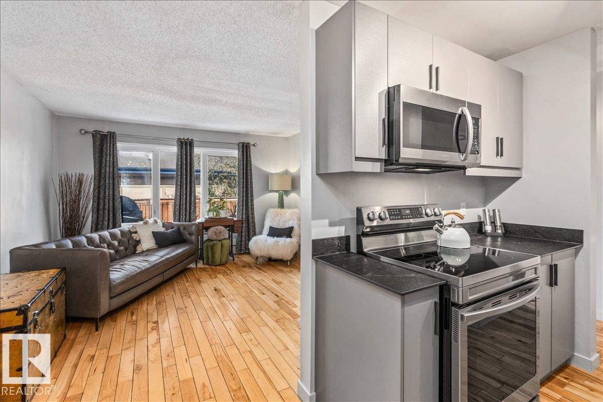 https://zimg.paragon.ice.com/ParagonImages/Property/PM/RAE/225400398/7/0/0/6f94c87419878d74d62a97ed2f9e20b4/1/0f79c5b944159efa5de1783ac4b54d19/225400398-4c0729da-4540-4d0b-847d-f6da5a58e524.JPG
