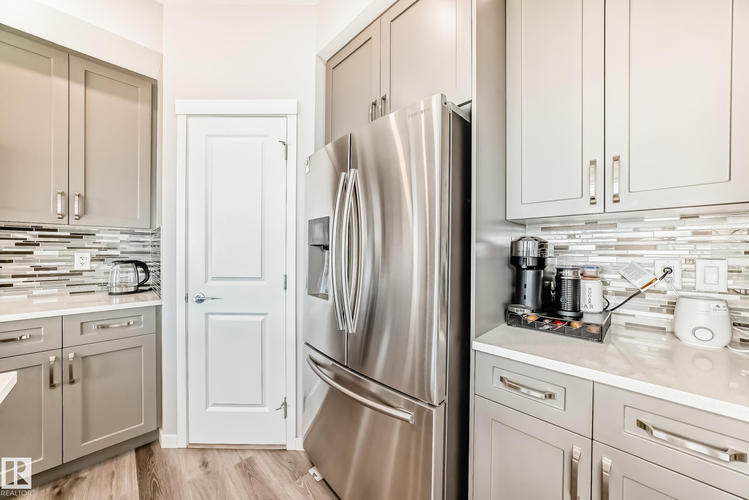 https://zimg.paragon.ice.com/ParagonImages/Property/PM/RAE/225400399/11/0/0/5b87f1323b6ccaeabfa7b796caff2a57/1/187a897f75441d6a7e8ae2367655ed13/225400399-30dd567d-f750-4912-9606-6b262d46954e.JPG