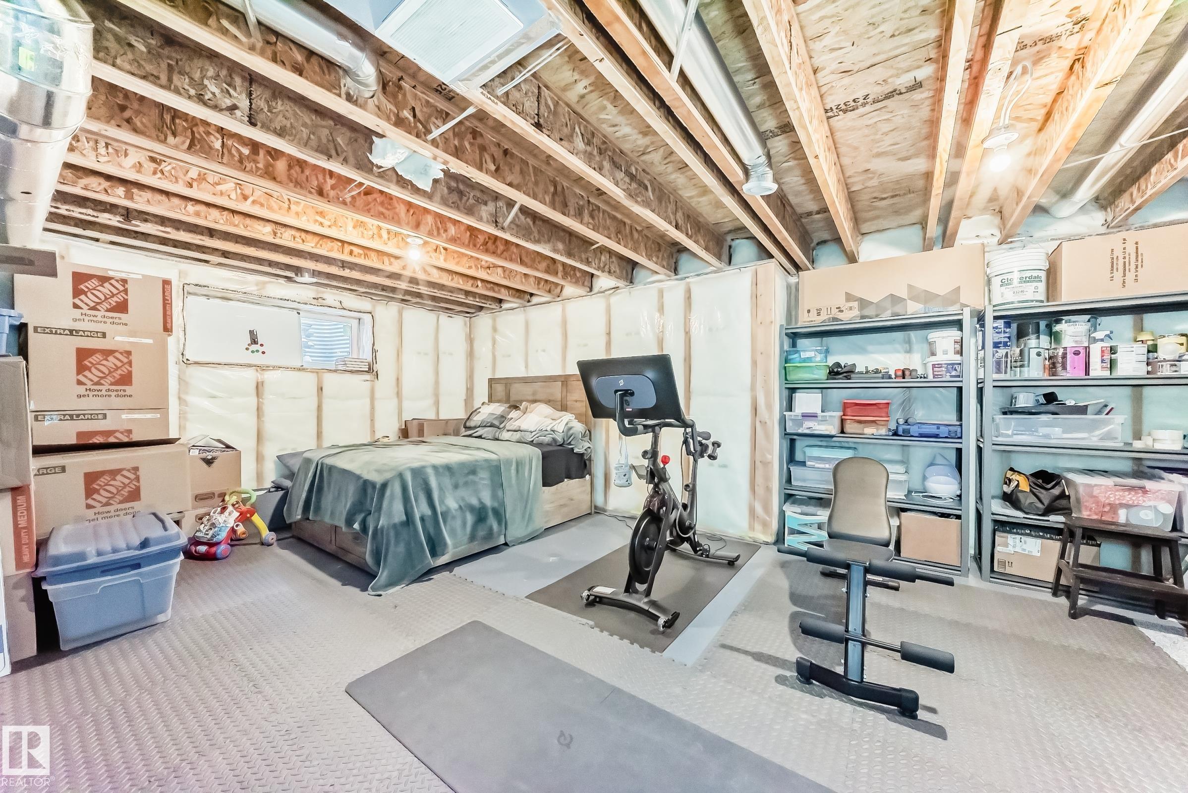 https://zimg.paragon.ice.com/ParagonImages/Property/PM/RAE/225400399/48/0/0/2b17dda73497c39f925366102e16a915/1/187a897f75441d6a7e8ae2367655ed13/225400399-cdf69139-549a-43cb-af55-cf77a895ebbe.JPG