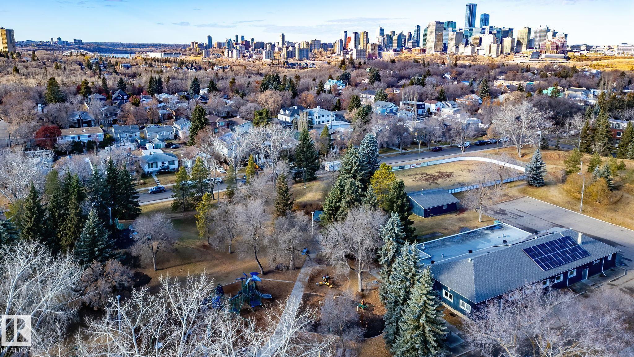 https://zimg.paragon.ice.com/ParagonImages/Property/PM/RAE/225400400/20/0/0/f096405e5bd2124cf8c49aff3090c859/1/611ea56a15eabb624981db87da89420a/225400400-1CAD1180-BD4D-41C6-A259-BED70751F0F0.JPG