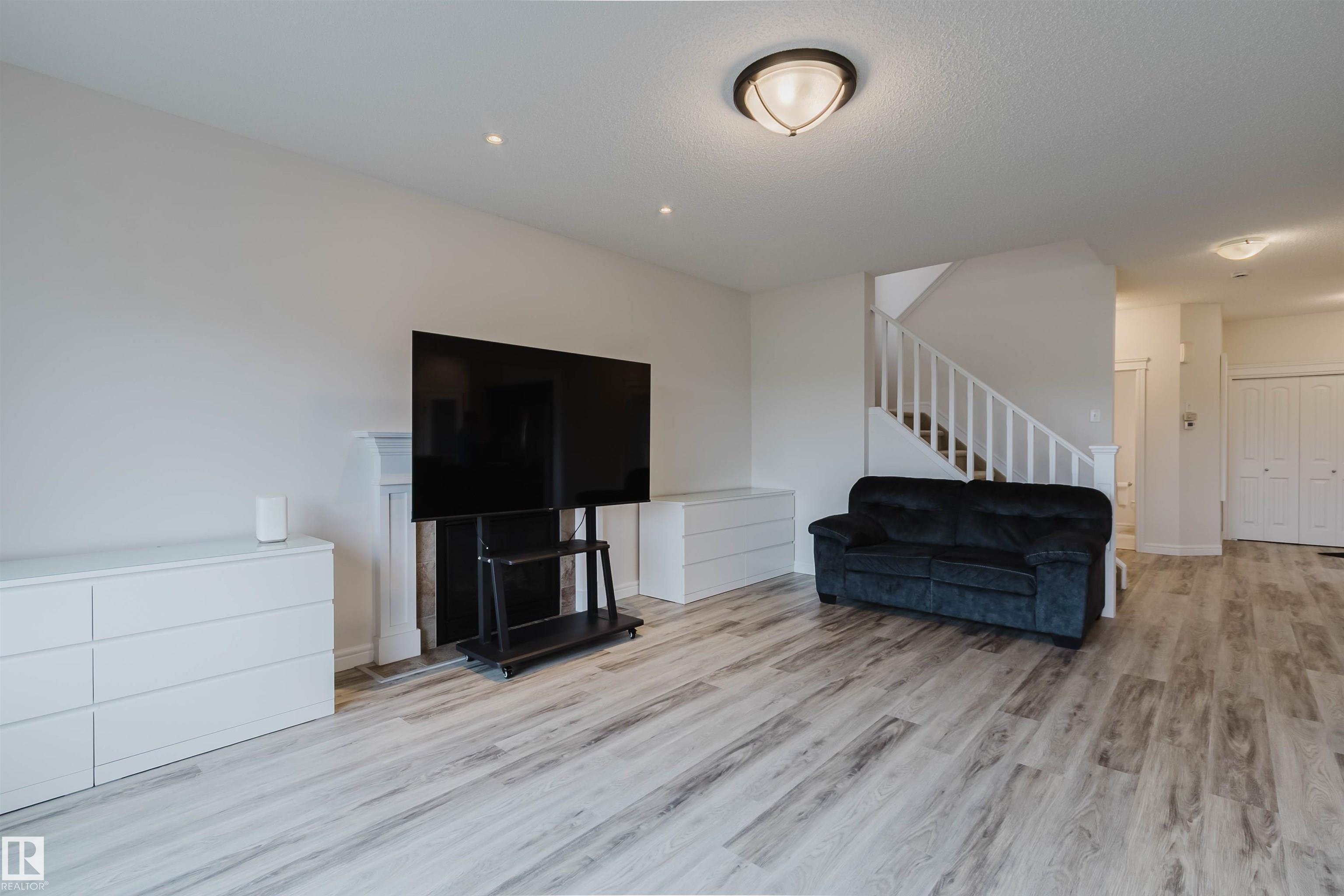 Photo 11 at 17718 5a Avenue SW, Windermere, Edmonton