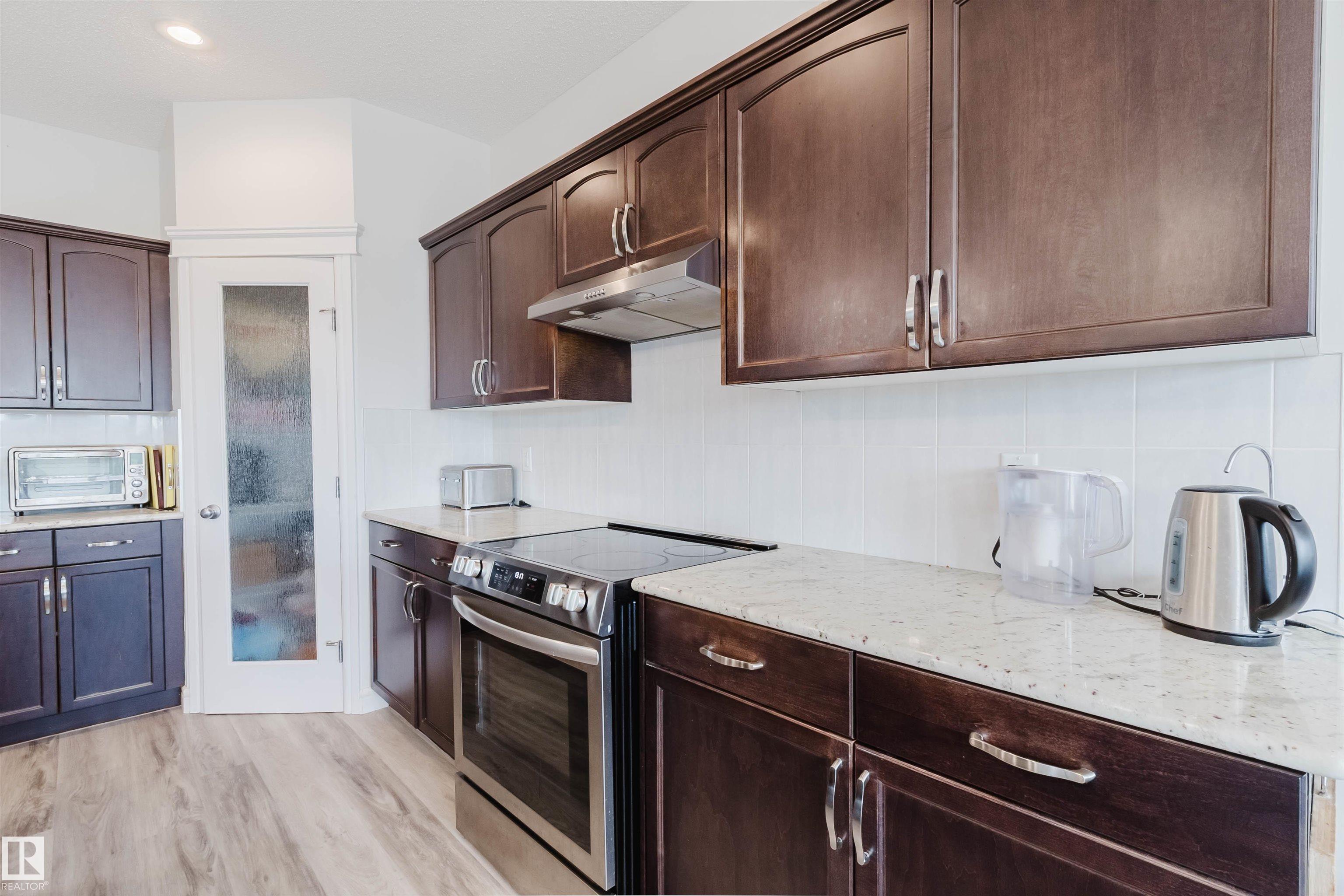 https://zimg.paragon.ice.com/ParagonImages/Property/PM/RAE/225400401/19/0/0/75df58a4758e65e080fb85a1fb715e69/1/cf2055b4494b41800986ca48fc780b5e/225400401-61967316-ec80-40f1-99e7-c9078da09967.JPG
