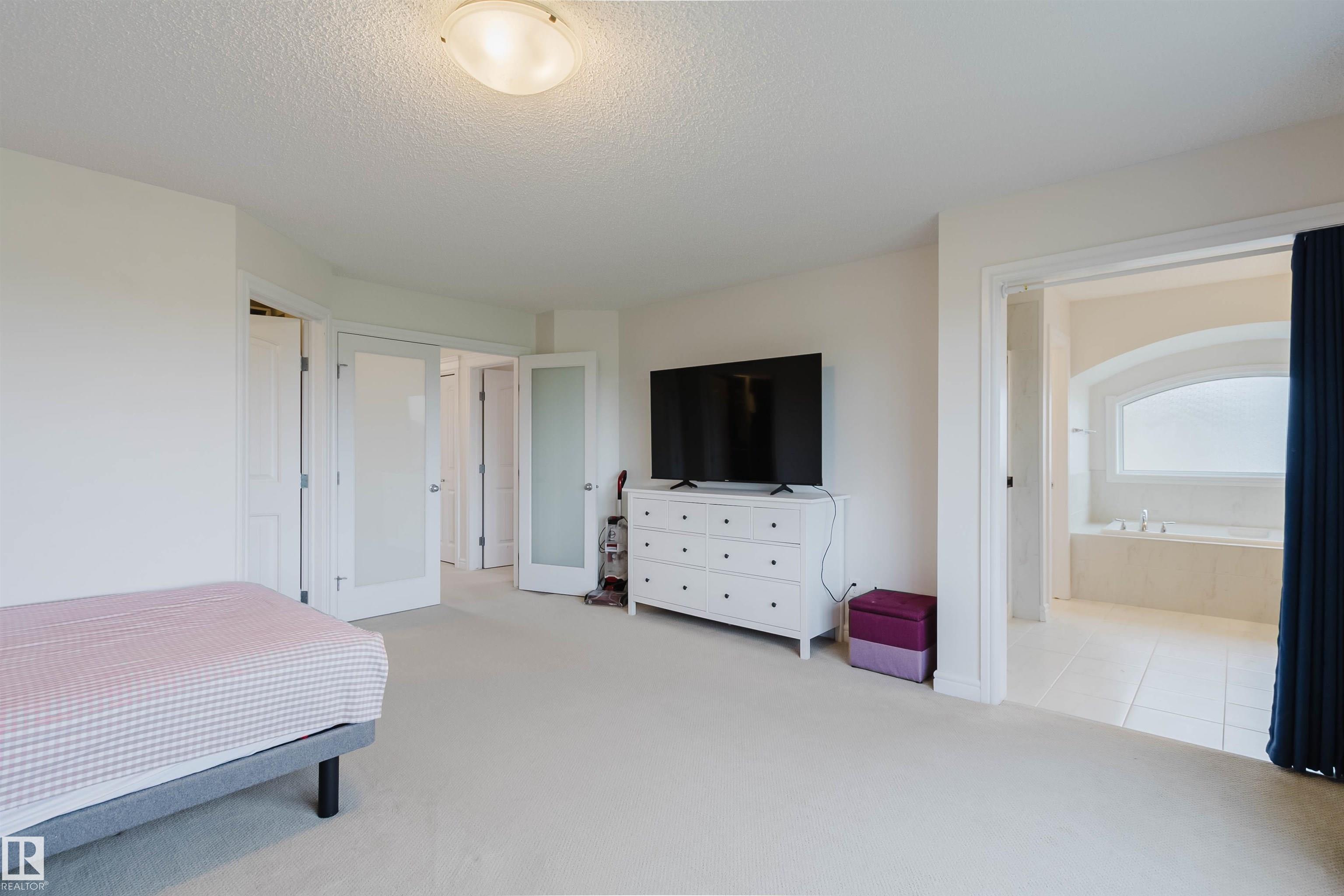 https://zimg.paragon.ice.com/ParagonImages/Property/PM/RAE/225400401/36/0/0/32c65124121e336cc3a74b07aaad0382/1/cf2055b4494b41800986ca48fc780b5e/225400401-e18e775d-278d-4300-8aaf-43157cb36ebe.JPG