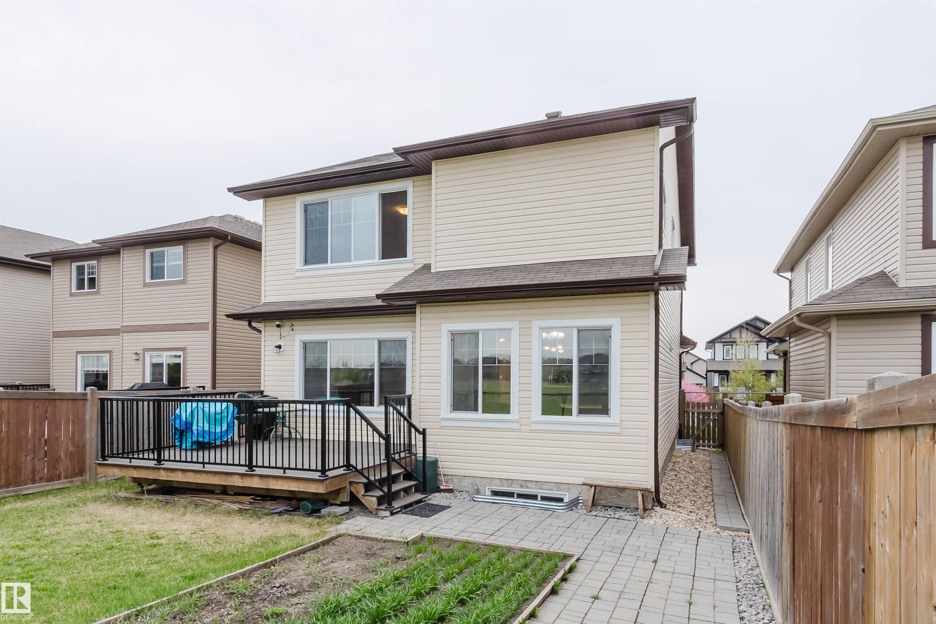 https://zimg.paragon.ice.com/ParagonImages/Property/PM/RAE/225400401/44/0/0/5b3f929f67c5c2609ae00076cabe828d/1/cf2055b4494b41800986ca48fc780b5e/225400401-e568dad2-69ec-492d-8c59-0687c20a2447.JPG