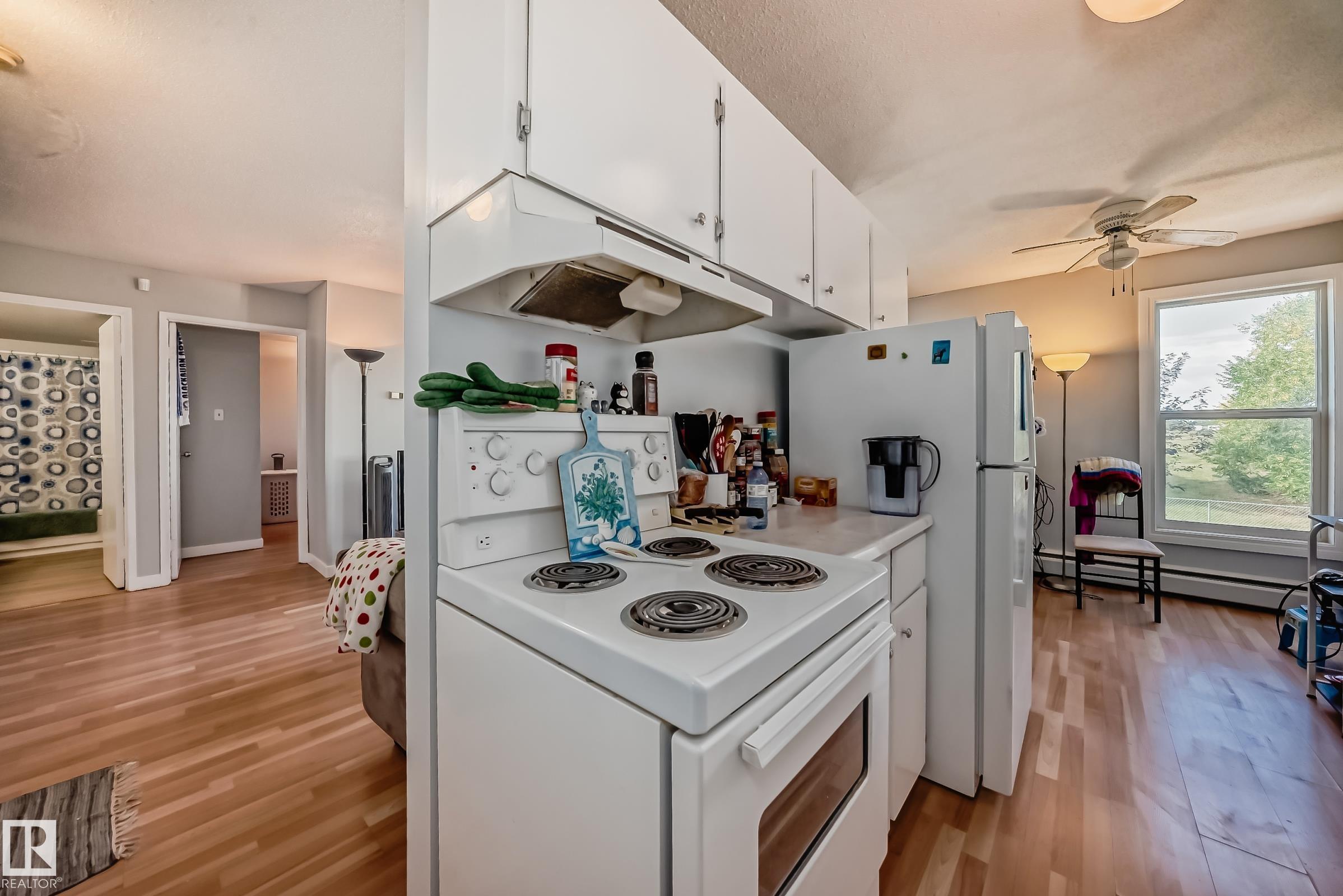 https://zimg.paragon.ice.com/ParagonImages/Property/PM/RAE/225400402/18/0/0/8e40c526263699ba18a63e983abd1df9/1/c61d2b3abd60da66e30e13482df5e441/225400402-21C35C41-246F-4100-B5CA-AD8FCE0C0955.JPG