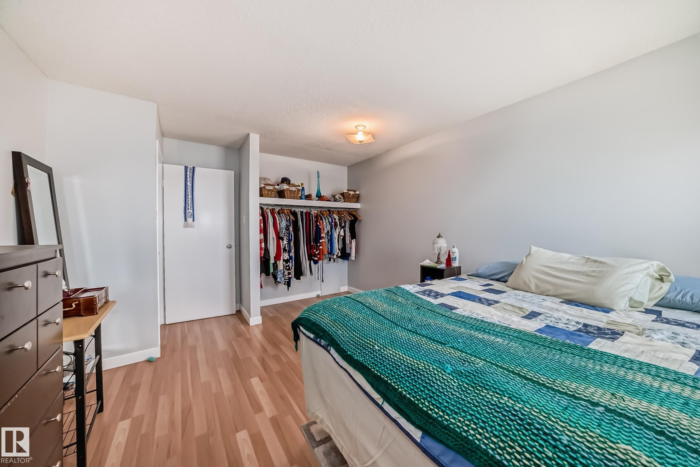 https://zimg.paragon.ice.com/ParagonImages/Property/PM/RAE/225400402/24/0/0/b1a5a2320a67f37238ea86dd7831b51c/1/c61d2b3abd60da66e30e13482df5e441/225400402-ED44A11F-5A6D-4D76-9A95-3D44C529B0A5.JPG