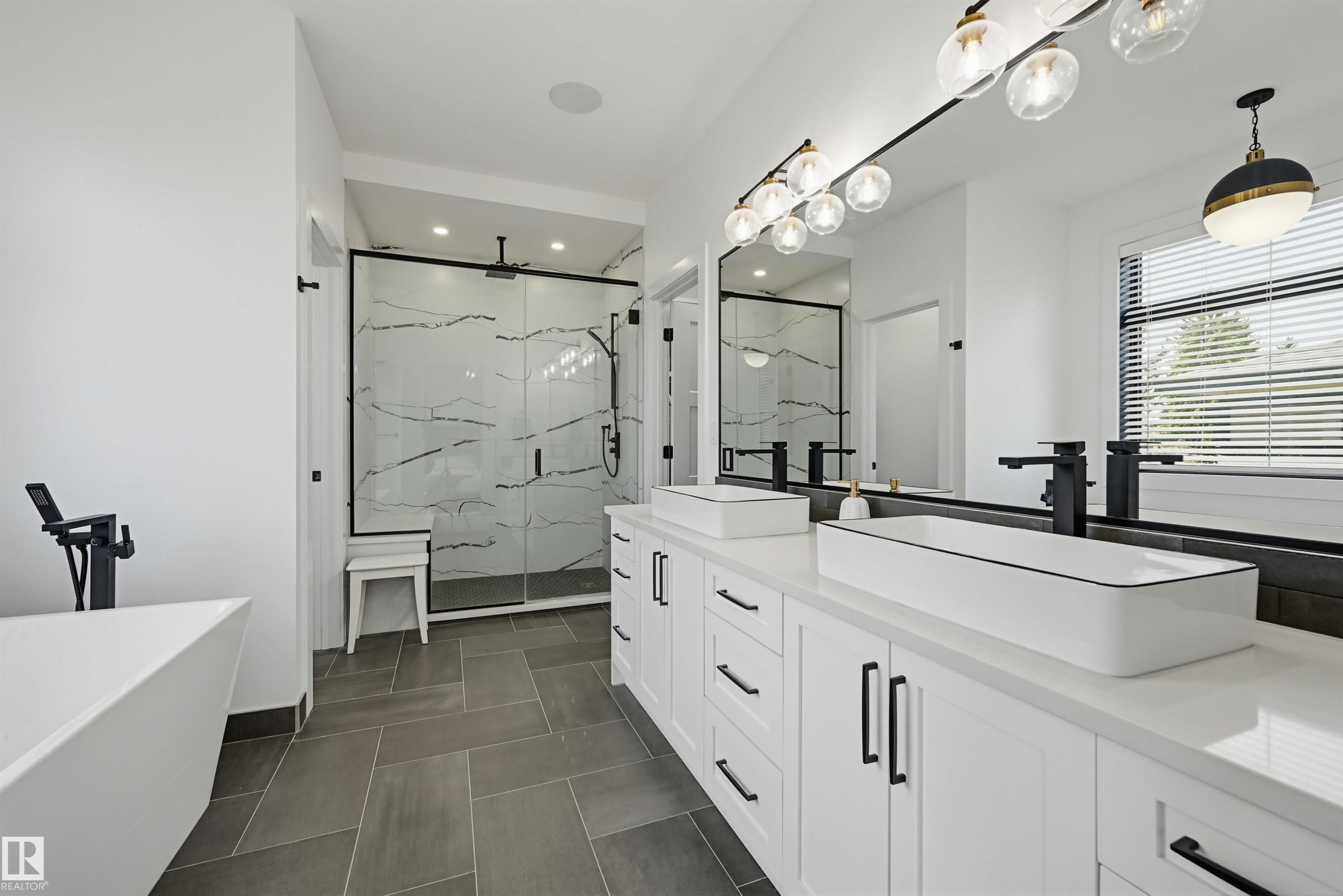 https://zimg.paragon.ice.com/ParagonImages/Property/PM/RAE/225400404/30/0/0/b43fb61ad646cccafa8df0f2ad4716b9/1/569aff060f9400743eb28f45c6f2cd9f/225400404-6afb9db3-94a4-428e-a44d-e2c59467ee04.JPG