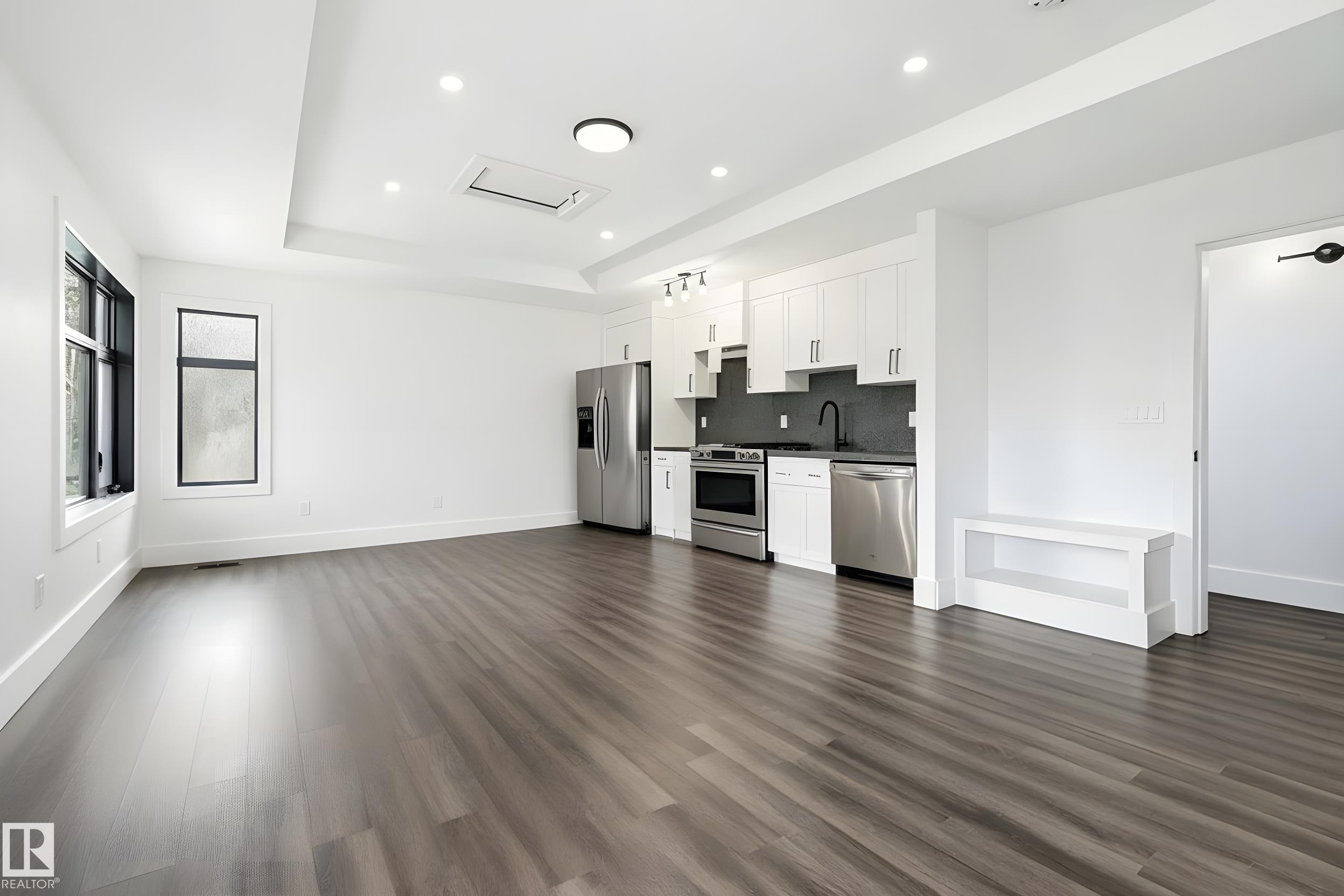 https://zimg.paragon.ice.com/ParagonImages/Property/PM/RAE/225400404/58/0/0/48012e3ce26cb2a11f0972caa14fb7cf/1/569aff060f9400743eb28f45c6f2cd9f/225400404-cd217a97-9085-46aa-aeee-eb097e091306.JPG