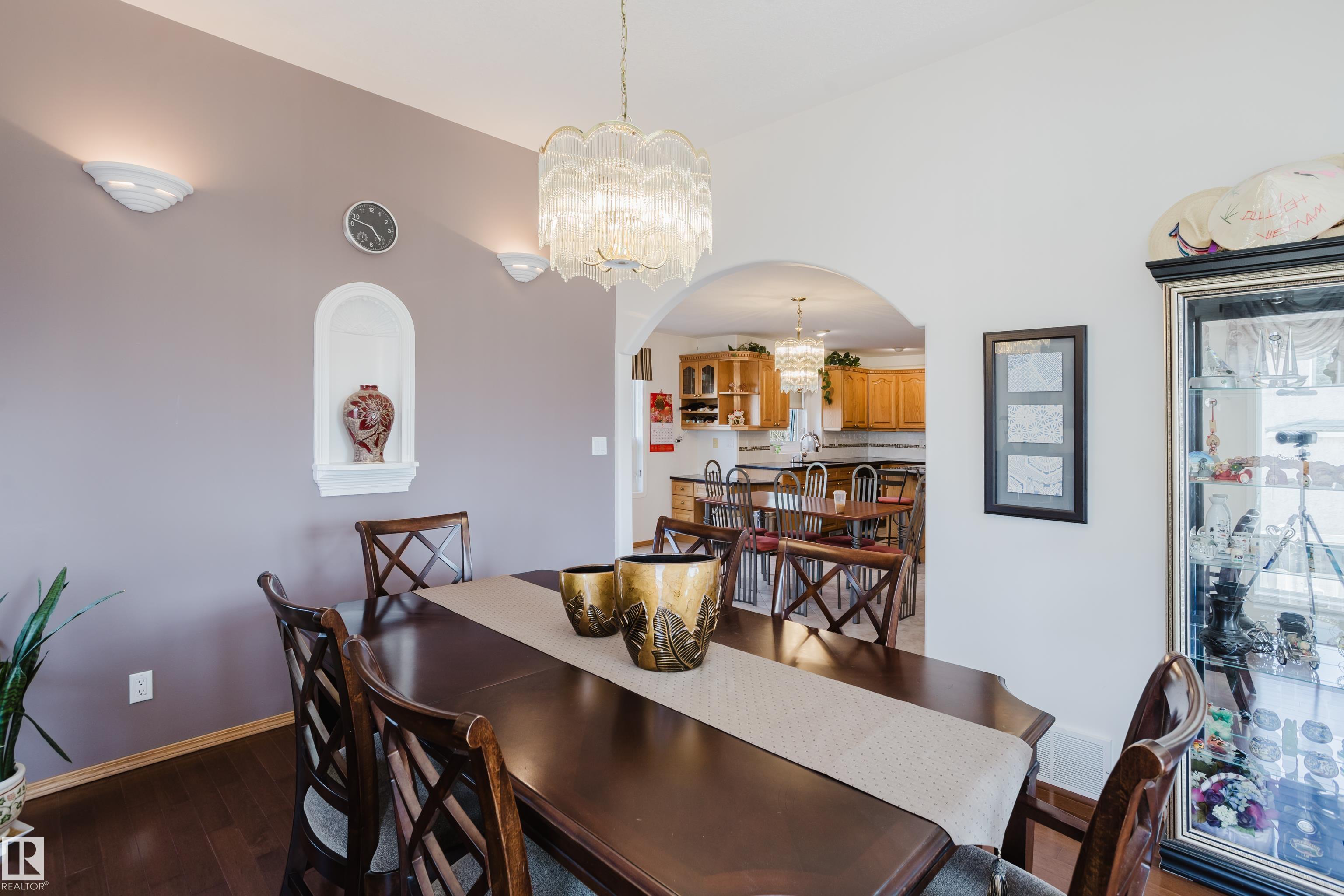 Photo 6 at 518 Reid Close NW, Rhatigan Ridge, Edmonton