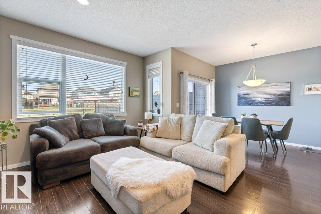 https://zimg.paragon.ice.com/ParagonImages/Property/PM/RAE/225400413/13/0/0/ef24dcb36b7ecbe70e13818ccc68a865/1/f0ebd953ece597084f543a4d9331826a/225400413-ee756f8f-e220-4281-abff-e735d46f66ba.JPG