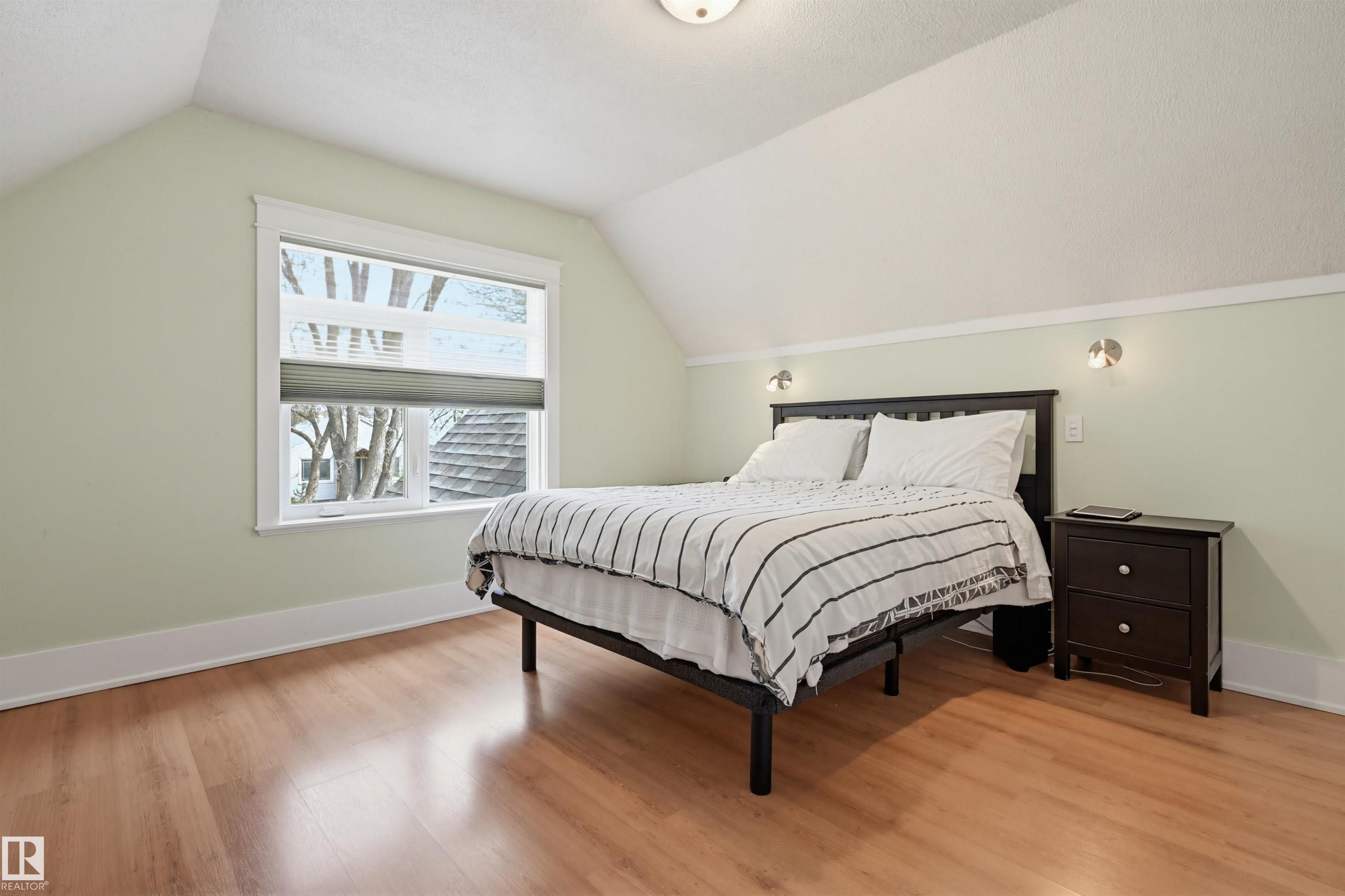 Photo 33 at 10813 74 Avenue NW, Queen Alexandra, Edmonton