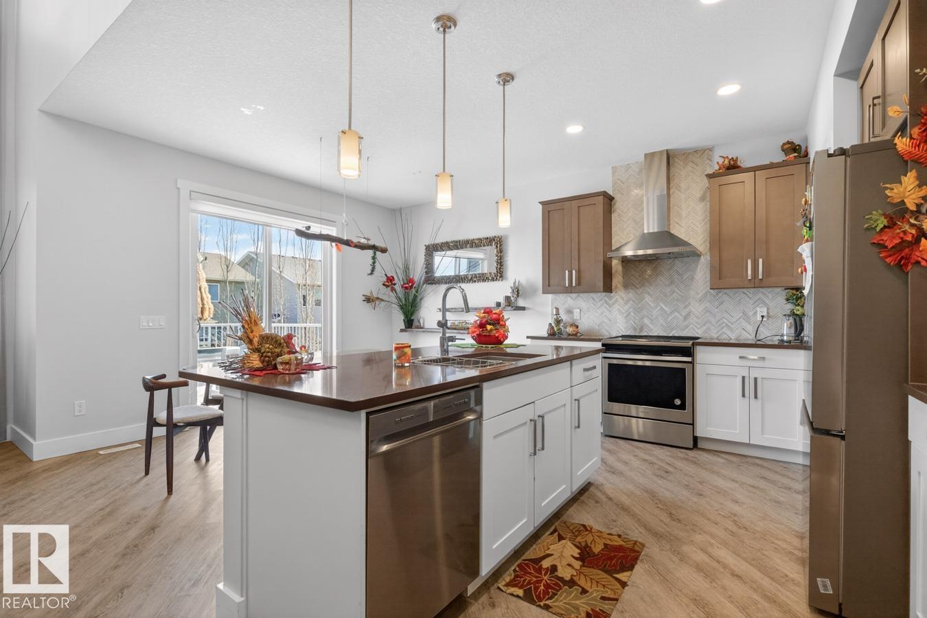Photo 7 at 7942 Erasmus Crescent NW, Edgemont, Edmonton