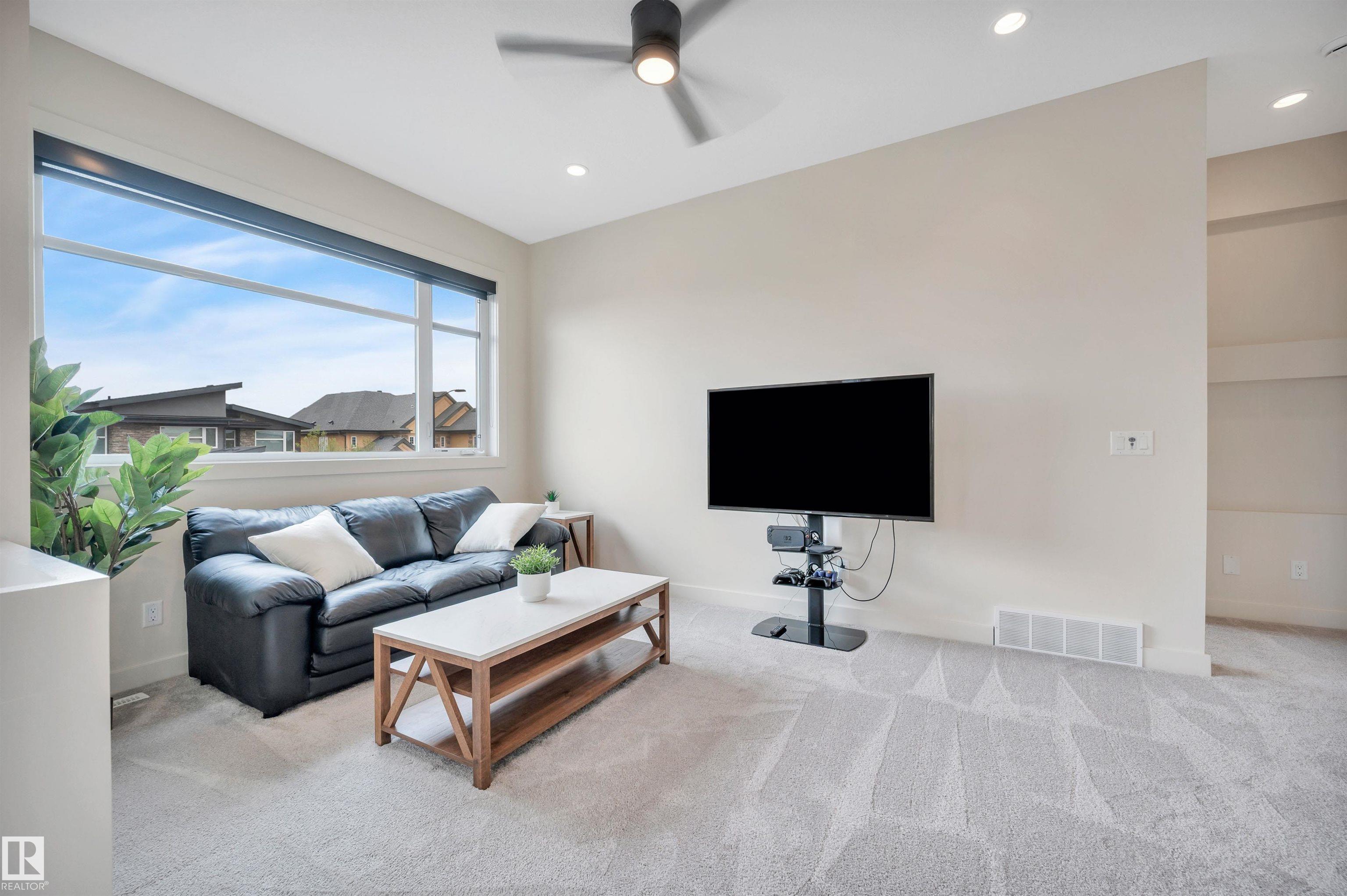 Photo 31 at 1116 Hainstock Green SW, Hays Ridge Area, Edmonton