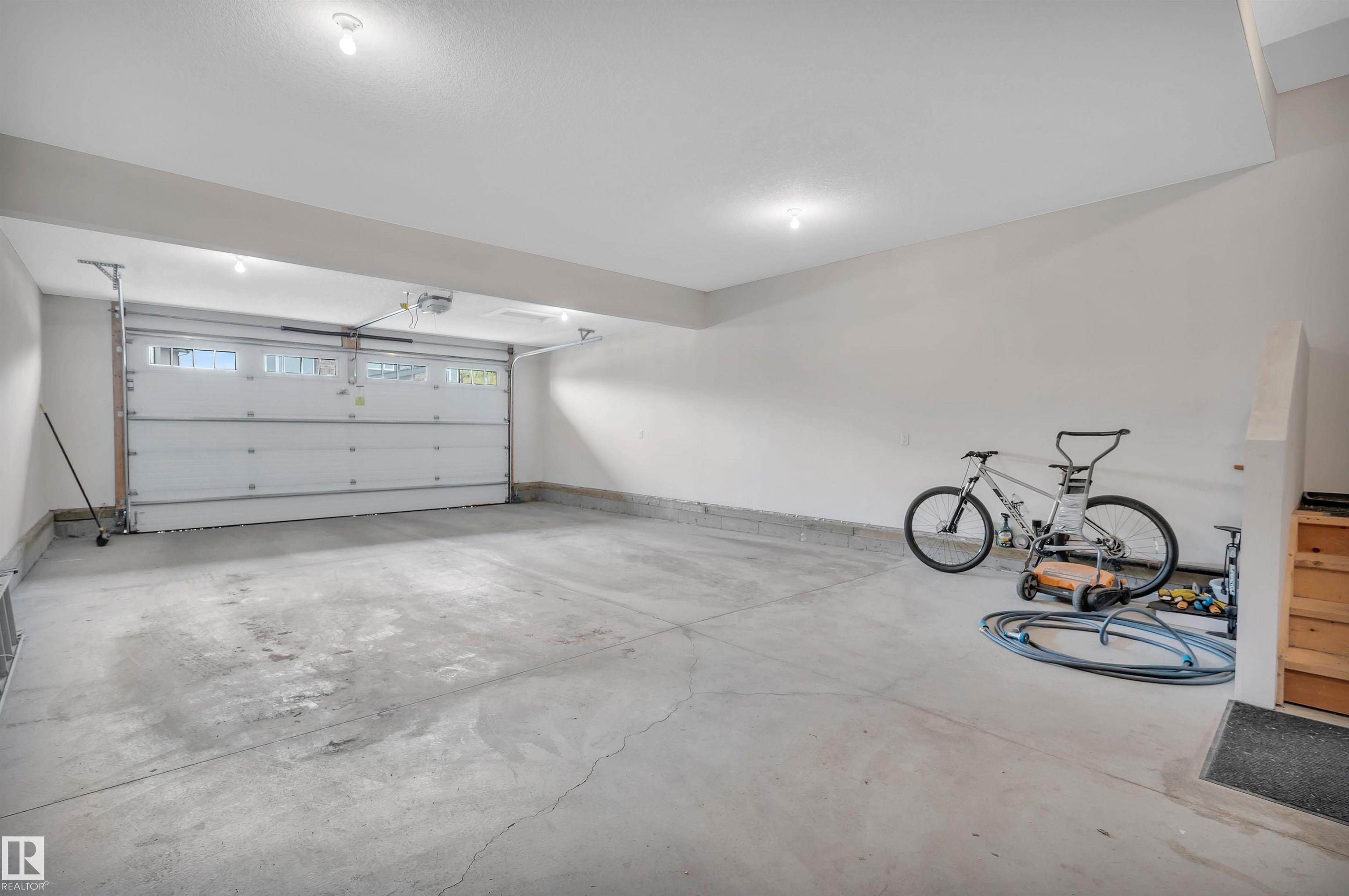 Photo 59 at 1116 Hainstock Green SW, Hays Ridge Area, Edmonton