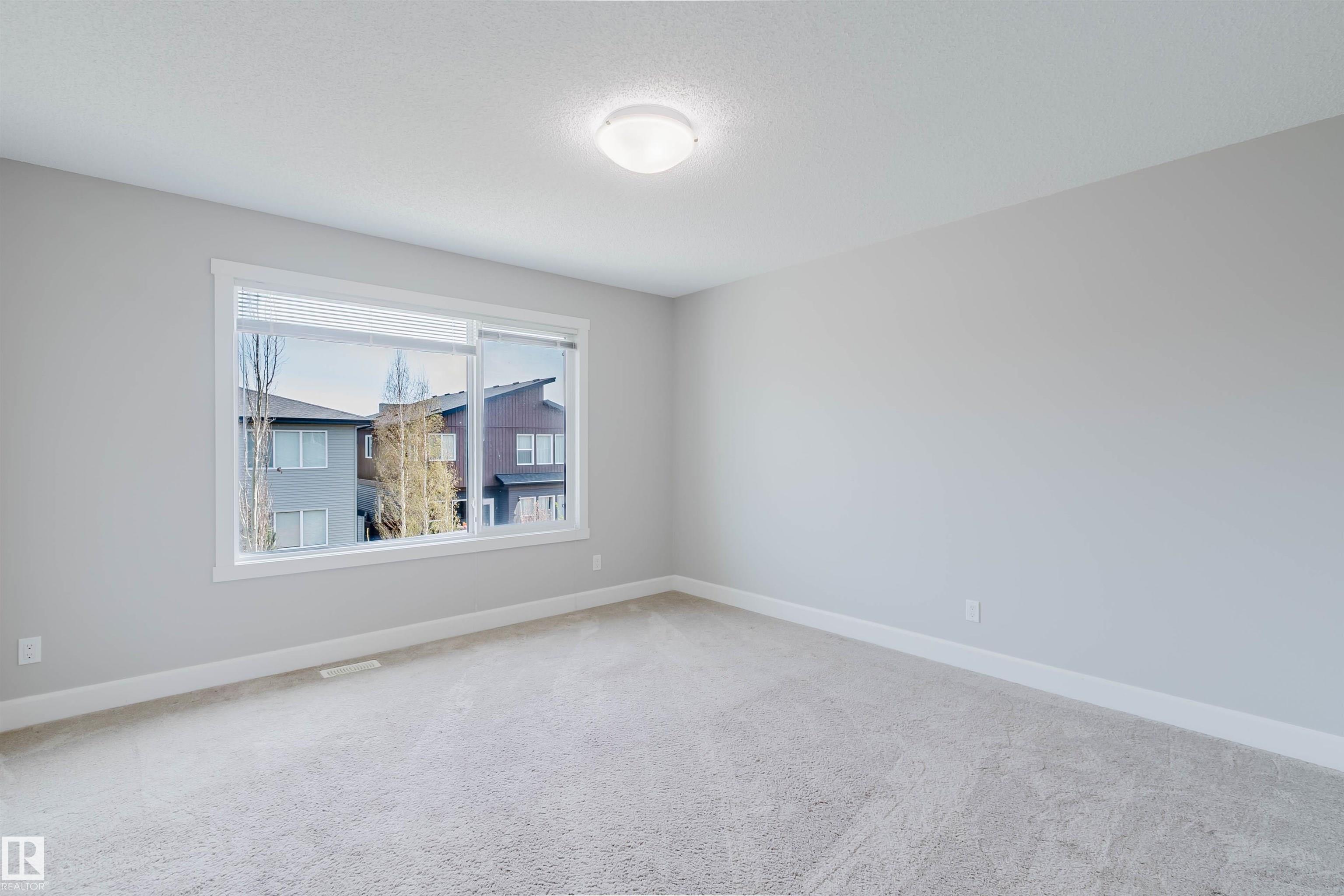 https://zimg.paragon.ice.com/ParagonImages/Property/PM/RAE/225400426/16/0/0/02ff17fa8cce1fa76416e4c335796d4c/1/0963fafa54cb5160504998008b62c67f/225400426-df36c7de-ba40-4b05-8093-80dd33ca05b9.JPG