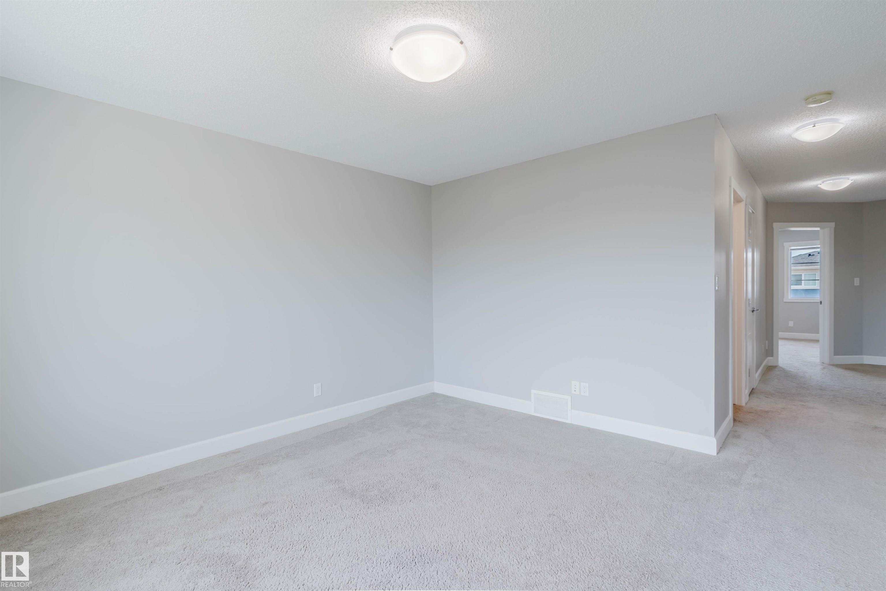 https://zimg.paragon.ice.com/ParagonImages/Property/PM/RAE/225400426/18/0/0/b3fc1e19d43c12d6294ec3fabad9e60a/1/0963fafa54cb5160504998008b62c67f/225400426-ba14ec63-9610-45c4-a0f7-270373c0bd68.JPG